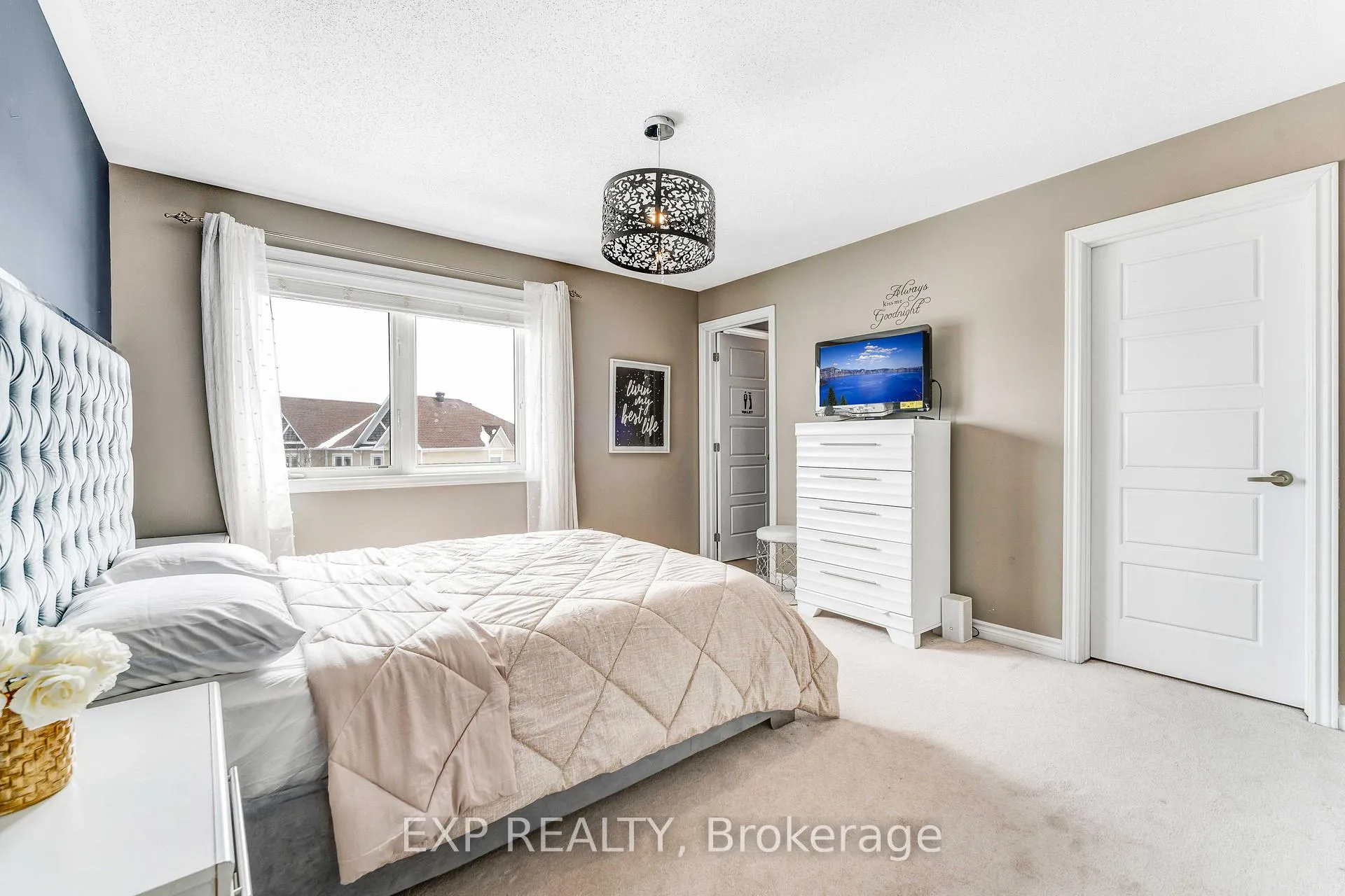 Photo 11 of 489 Coldwater Crescent, Ottawa, Kanata - Emerald Meadows/Trailwest — HOMEH