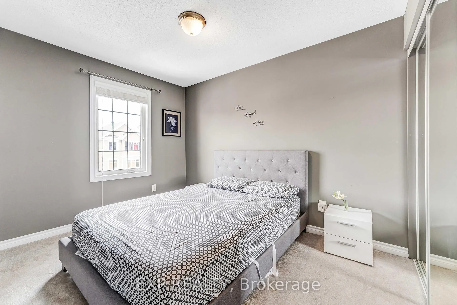Photo 15 of 489 Coldwater Crescent, Ottawa, Kanata - Emerald Meadows/Trailwest — HOMEH