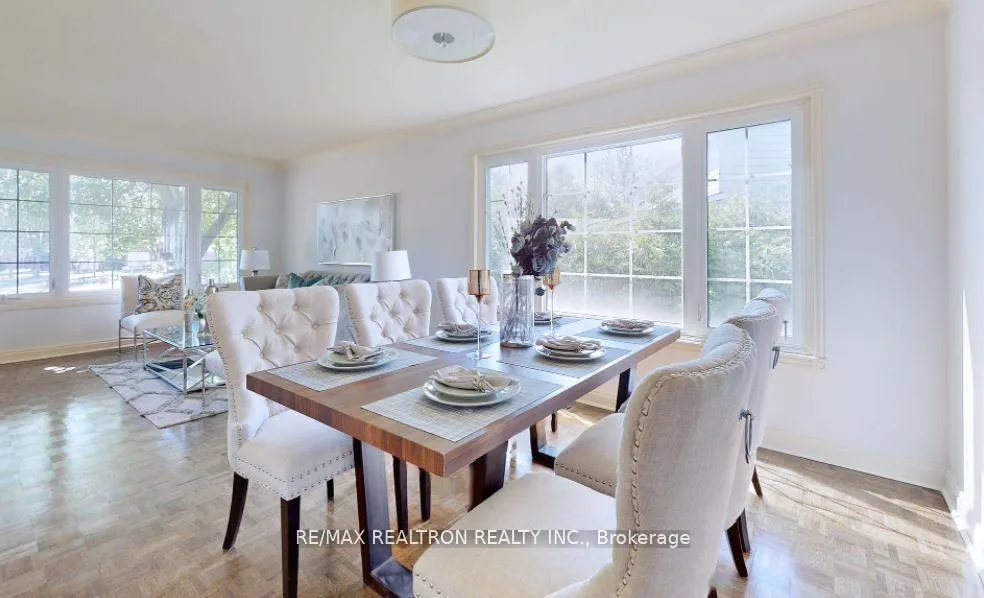Photo 8 of 38 Chant Crescent, Markham, Unionville — HOMEH