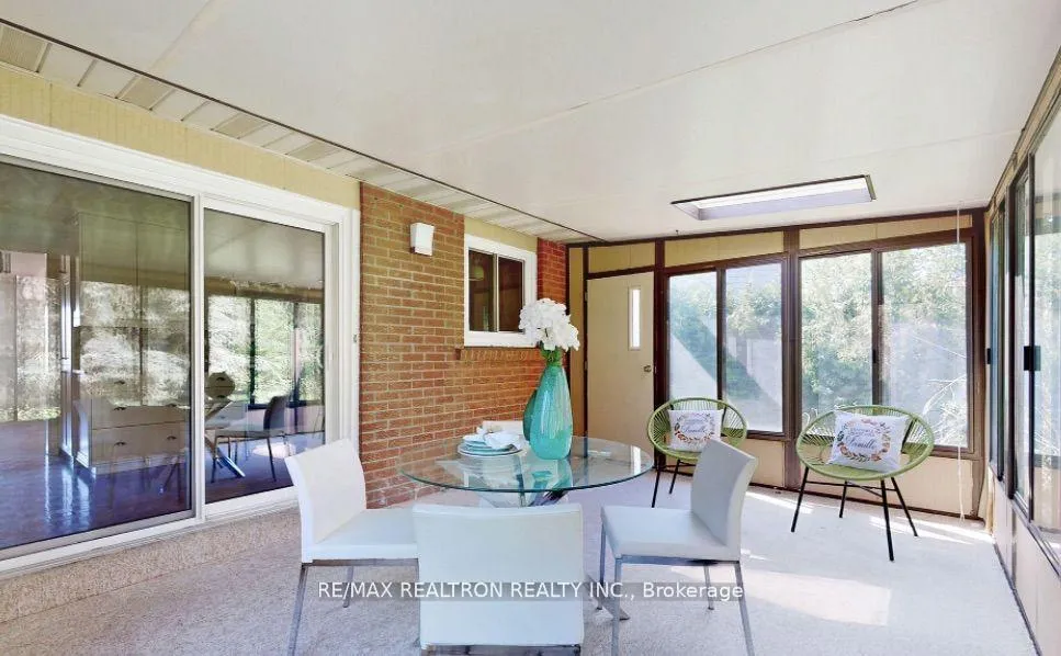 Photo 14 of 38 Chant Crescent, Markham, Unionville — HOMEH