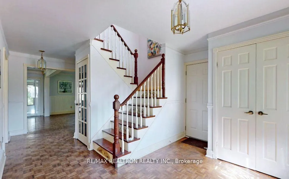 Photo 17 of 38 Chant Crescent, Markham, Unionville — HOMEH