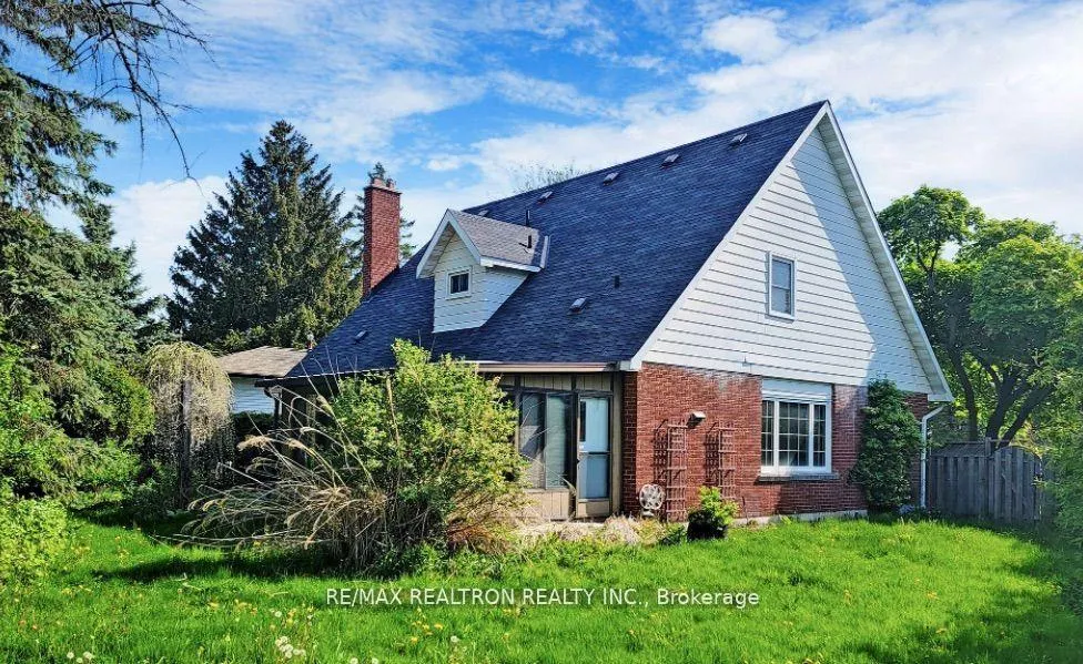 Photo 31 of 38 Chant Crescent, Markham, Unionville — HOMEH