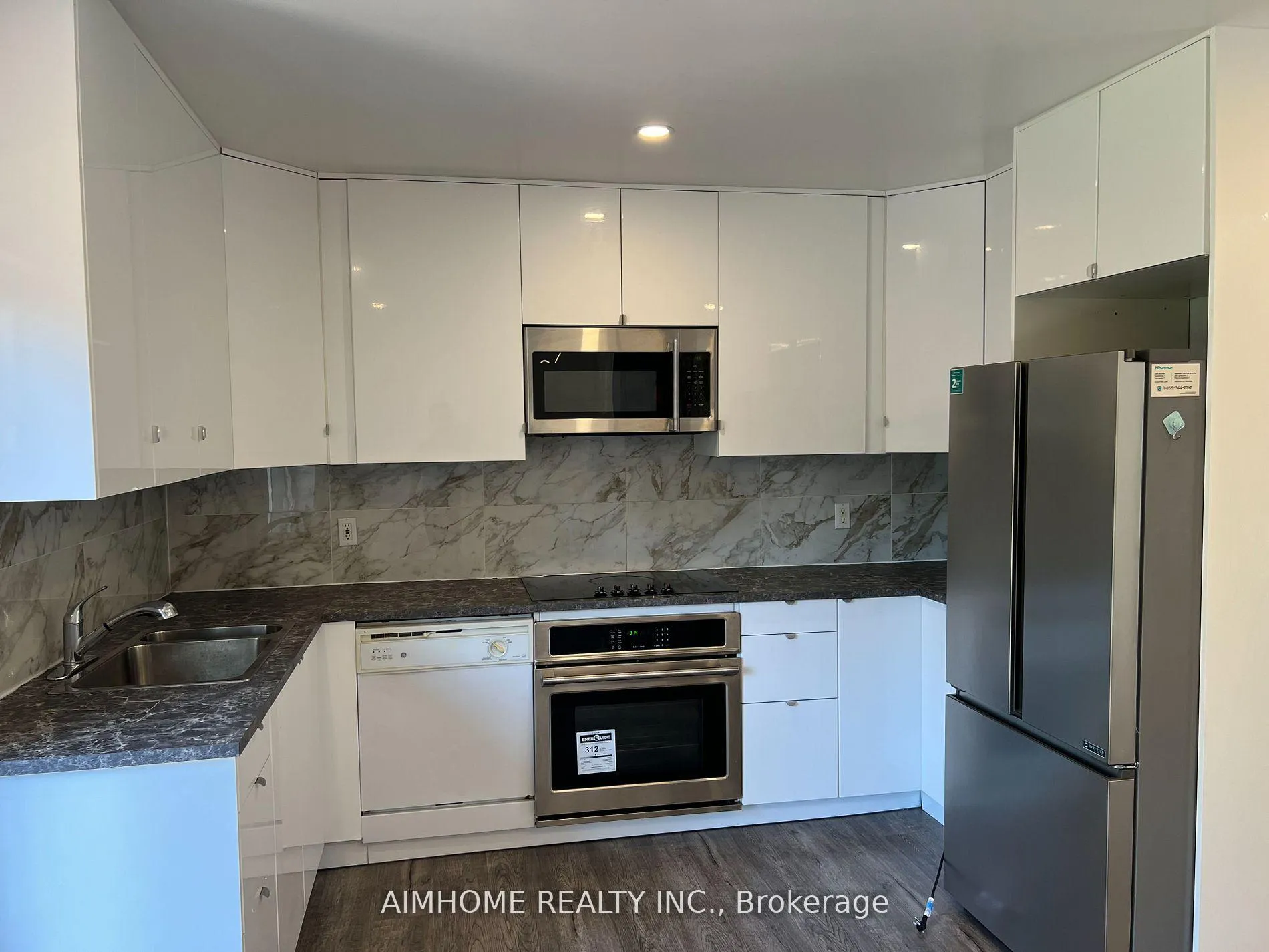 Photo 2 of 60 Pomander Road, Markham, Unionville — HOMEH