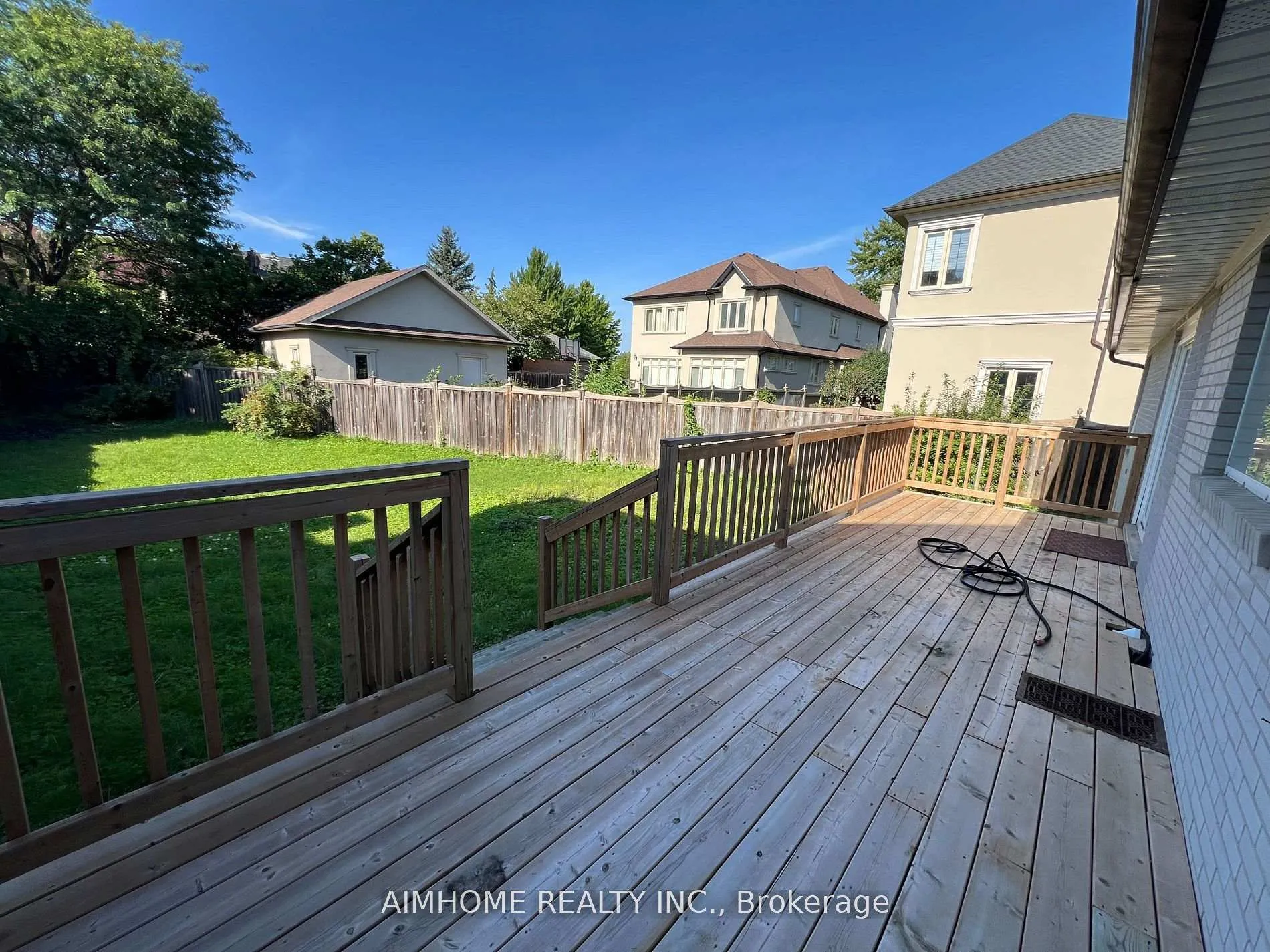 Photo 3 of 60 Pomander Road, Markham, Unionville — HOMEH