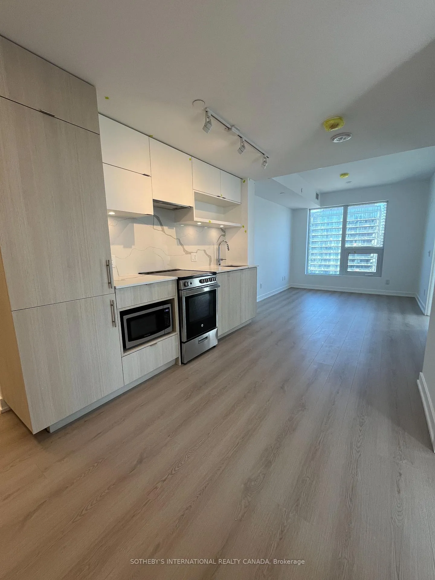 Photo 4 of Unit 3203, 100 Queen Street E, Toronto, Church-Yonge Corridor — HOMEH