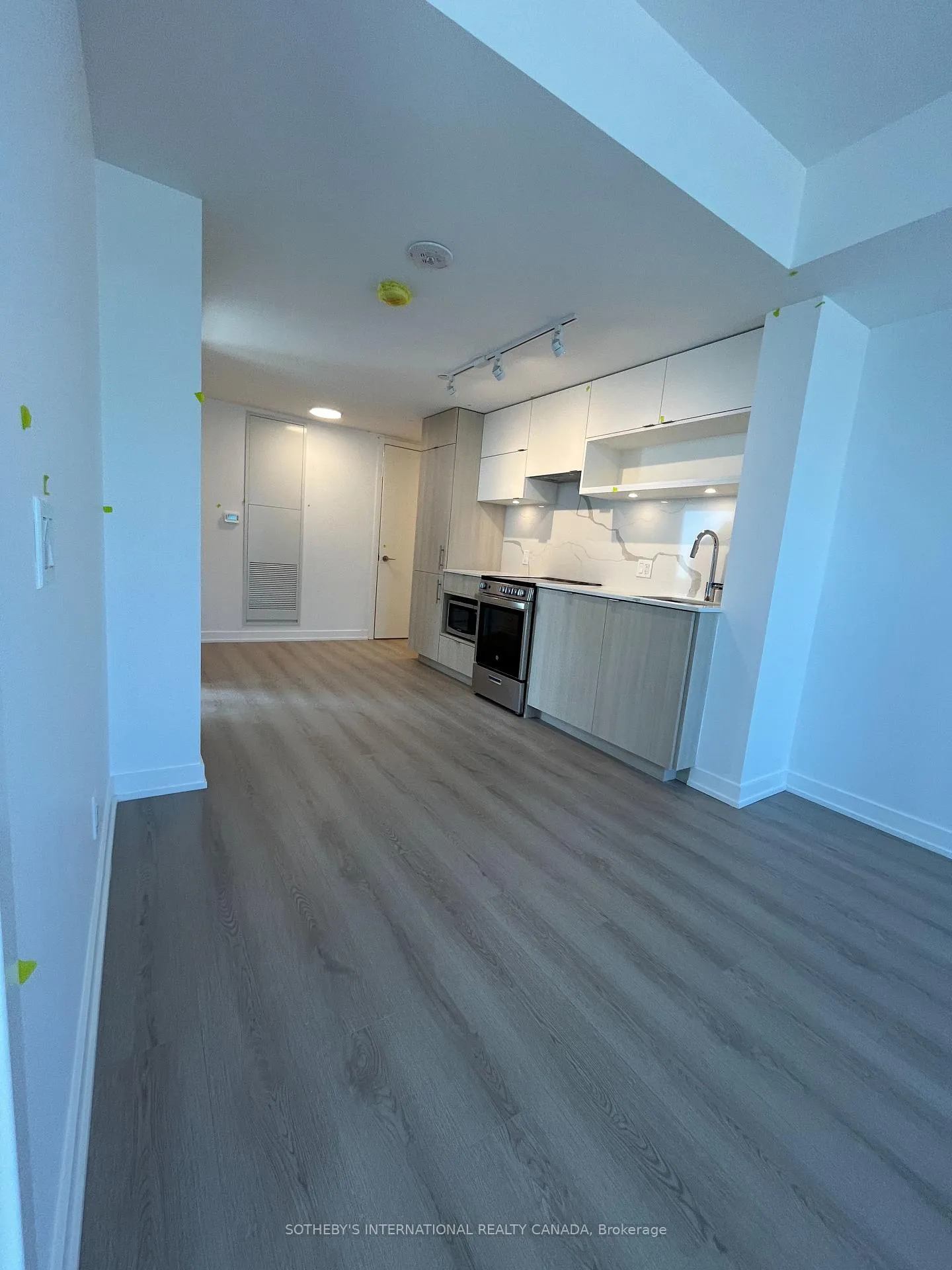 Photo 6 of Unit 3203, 100 Queen Street E, Toronto, Church-Yonge Corridor — HOMEH