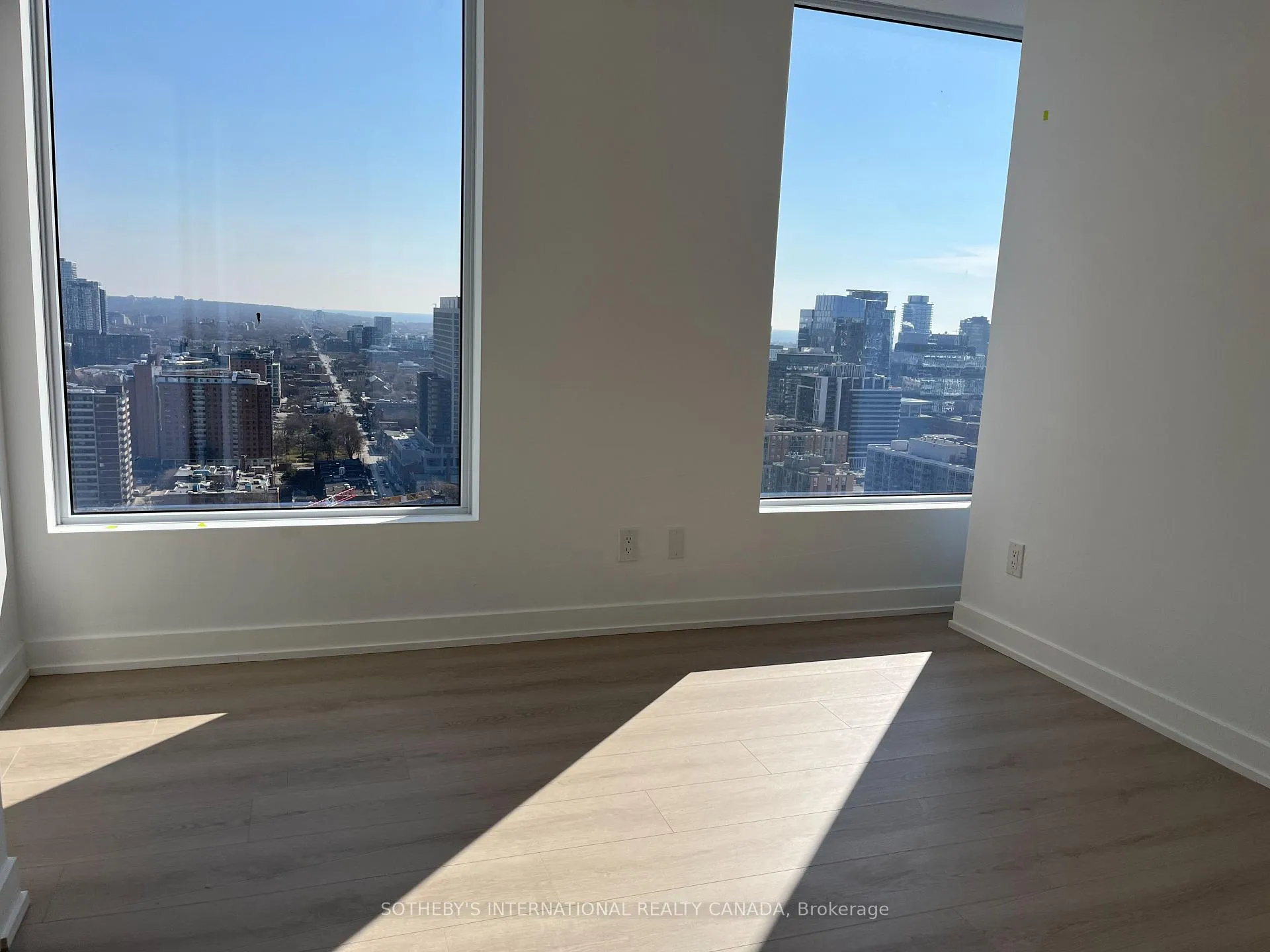 Photo 7 of Unit 3203, 100 Queen Street E, Toronto, Church-Yonge Corridor — HOMEH
