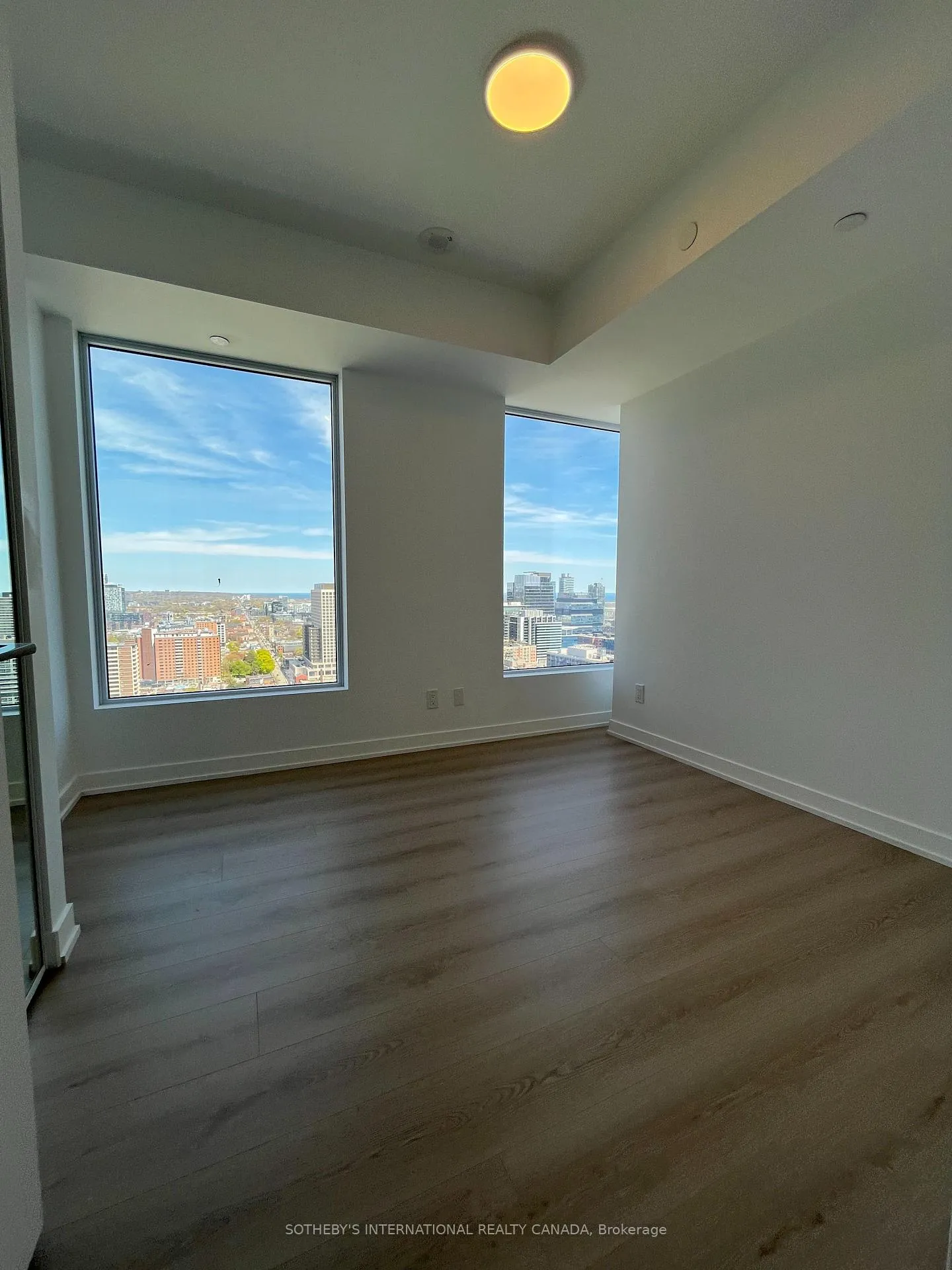 Photo 12 of Unit 3203, 100 Queen Street E, Toronto, Church-Yonge Corridor — HOMEH