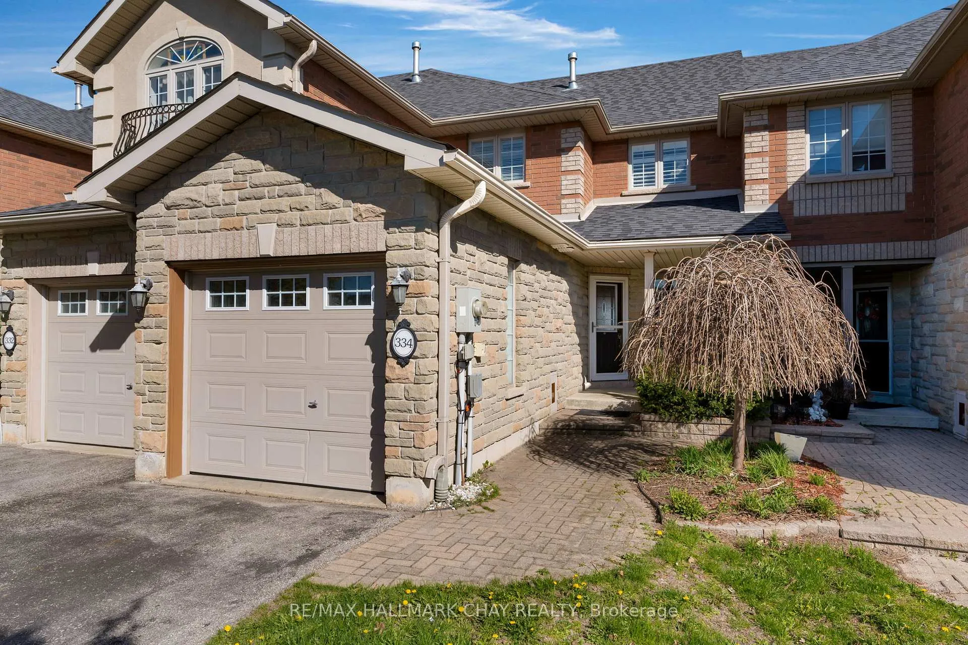 Photo 3 of 334 Cundles Road E, Barrie, Little Lake — HOMEH