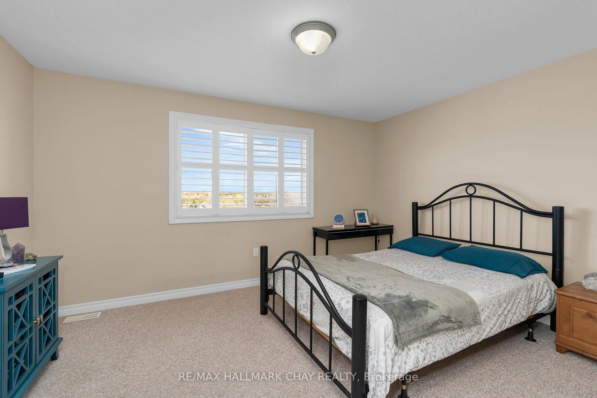 Photo 18 of 334 Cundles Road E, Barrie, Little Lake — HOMEH