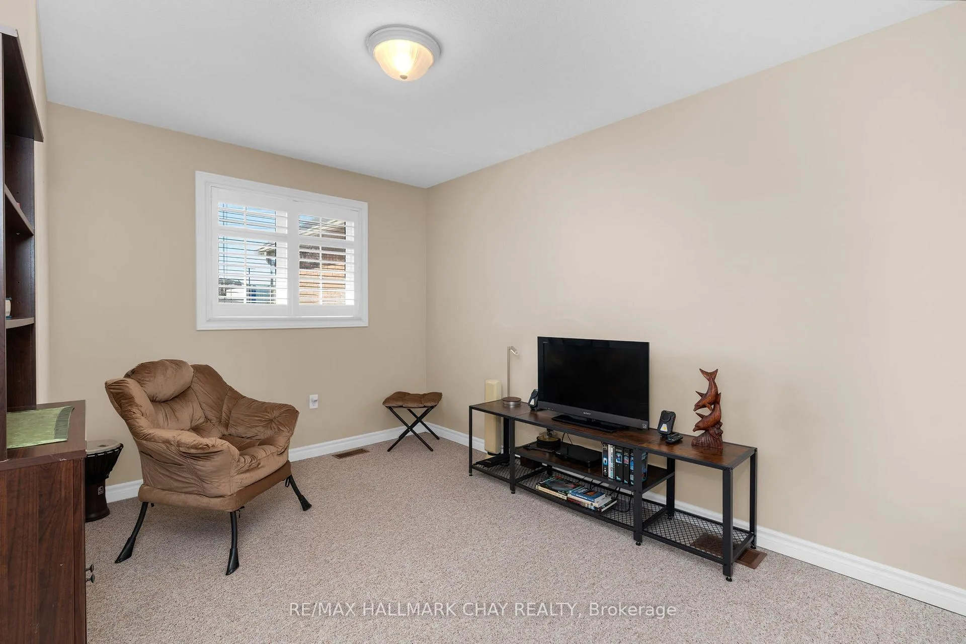 Photo 20 of 334 Cundles Road E, Barrie, Little Lake — HOMEH