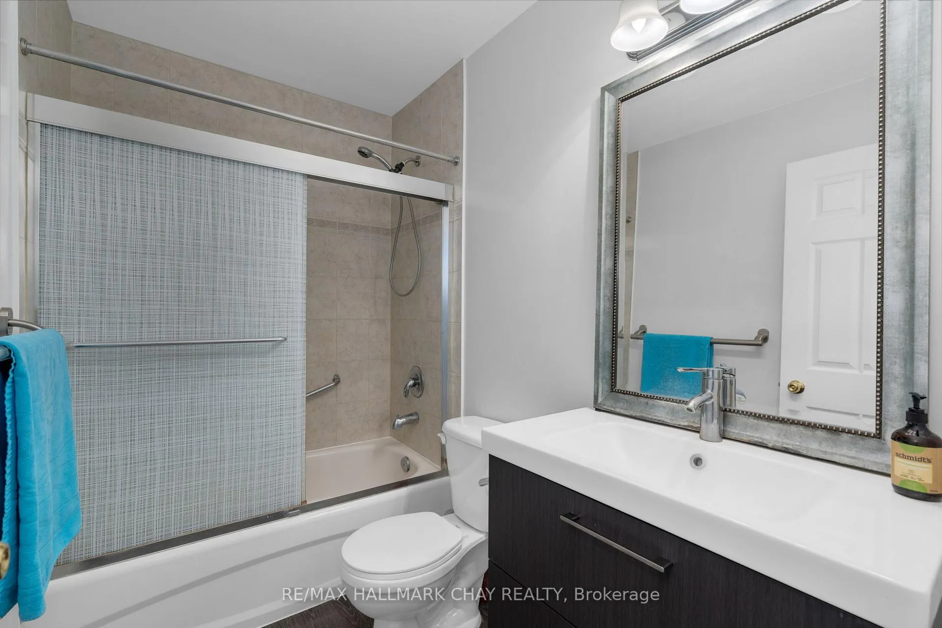 Photo 22 of 334 Cundles Road E, Barrie, Little Lake — HOMEH