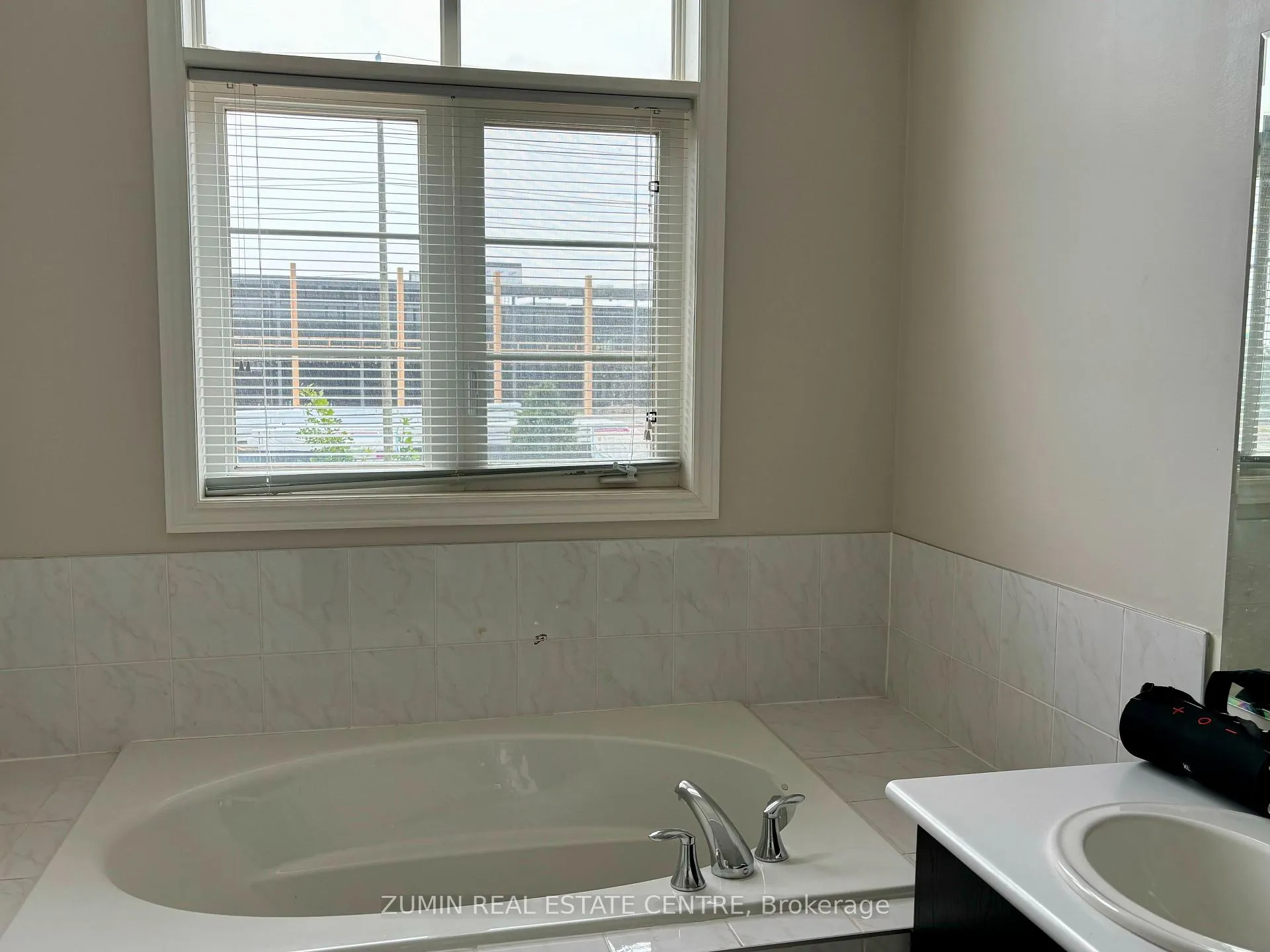 Photo 21 of 3089 Neyagawa Boulevard, Oakville, Glenorchy — HOMEH