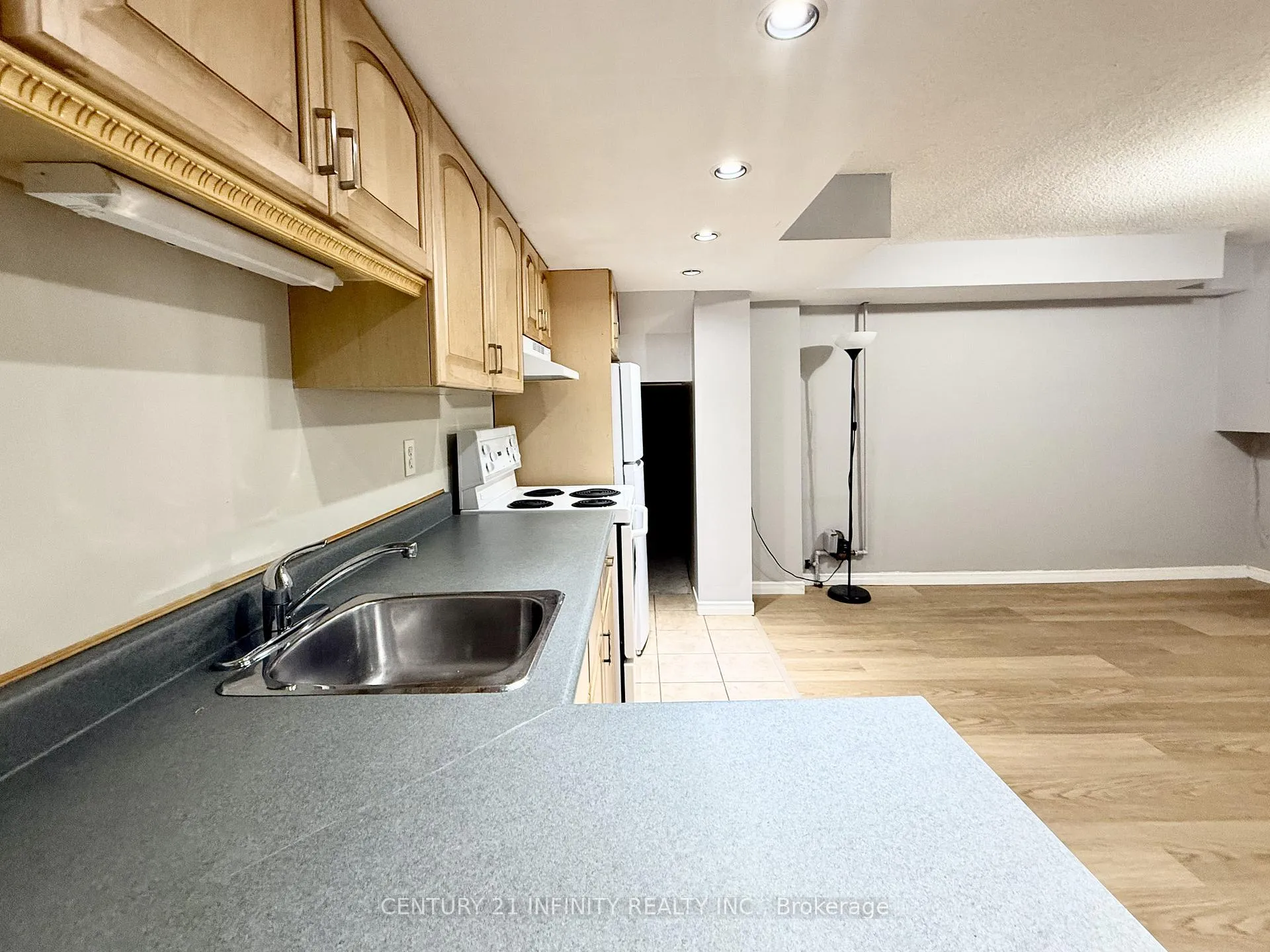 Photo 4 of Unit BSMT, 979 Redbird Crescent, Pickering, Liverpool — HOMEH