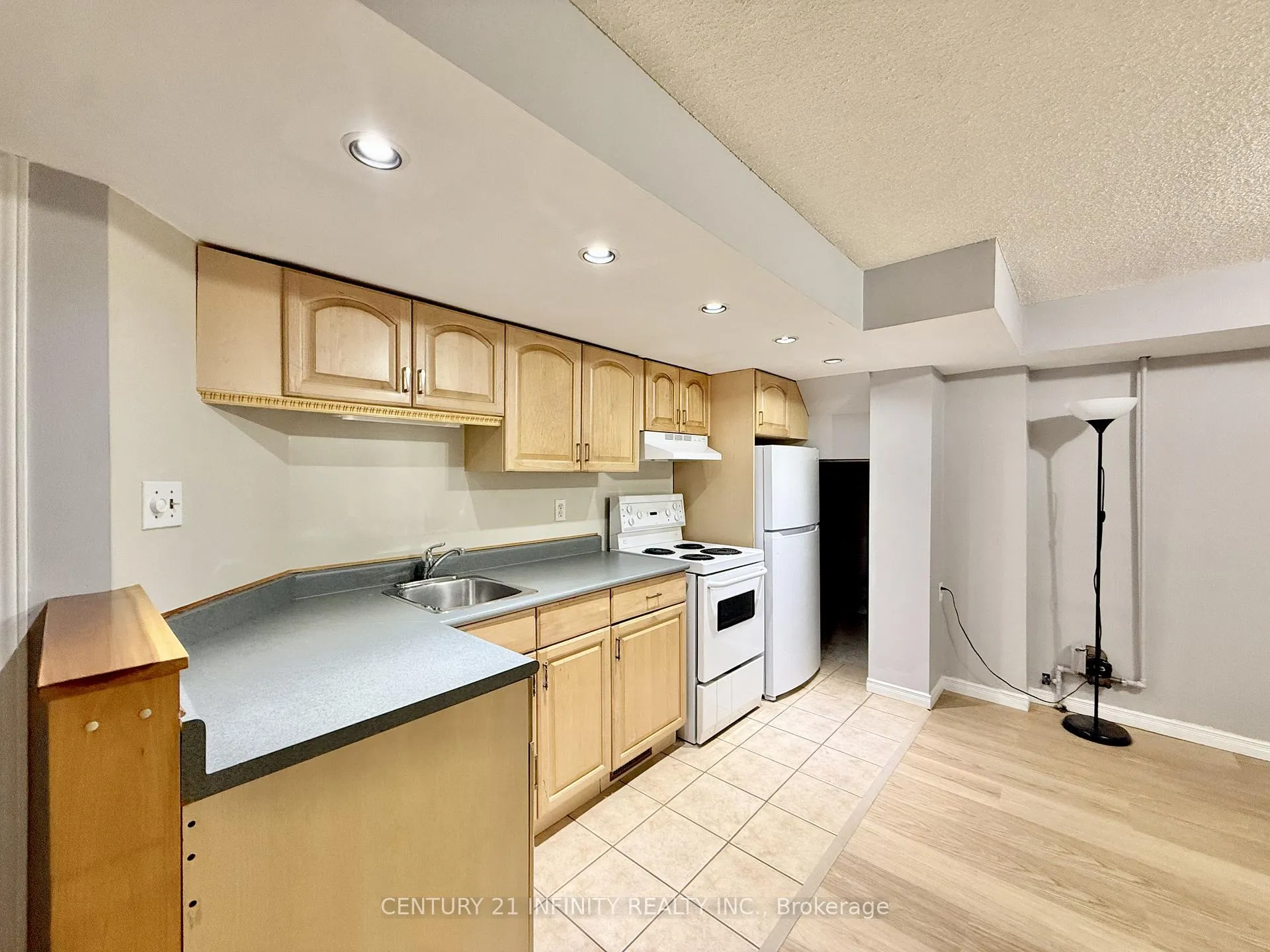 Photo 5 of Unit BSMT, 979 Redbird Crescent, Pickering, Liverpool — HOMEH