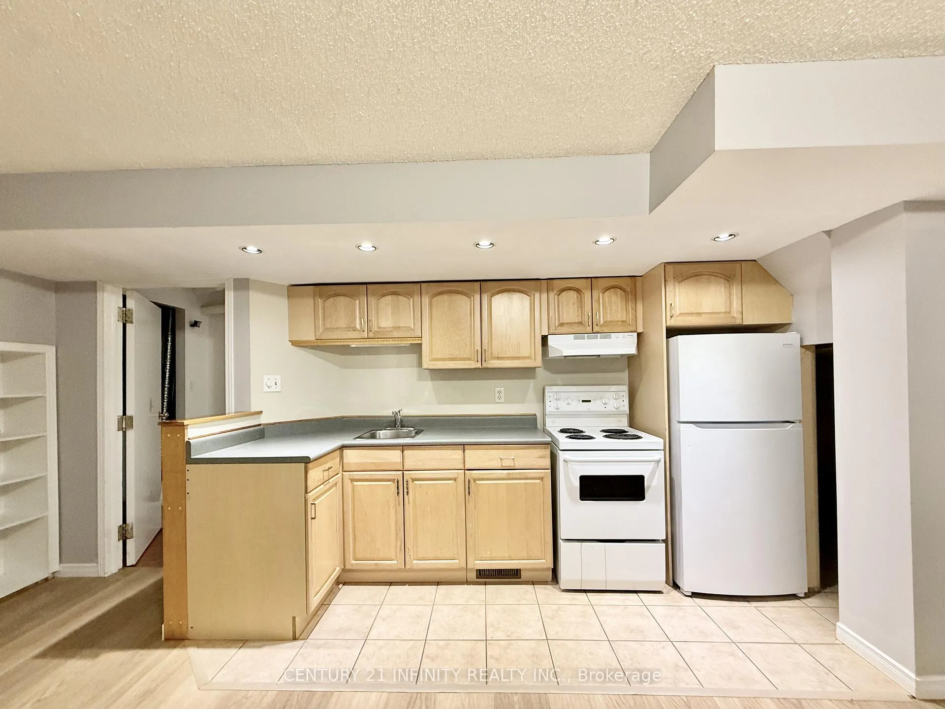 Photo 7 of Unit BSMT, 979 Redbird Crescent, Pickering, Liverpool — HOMEH