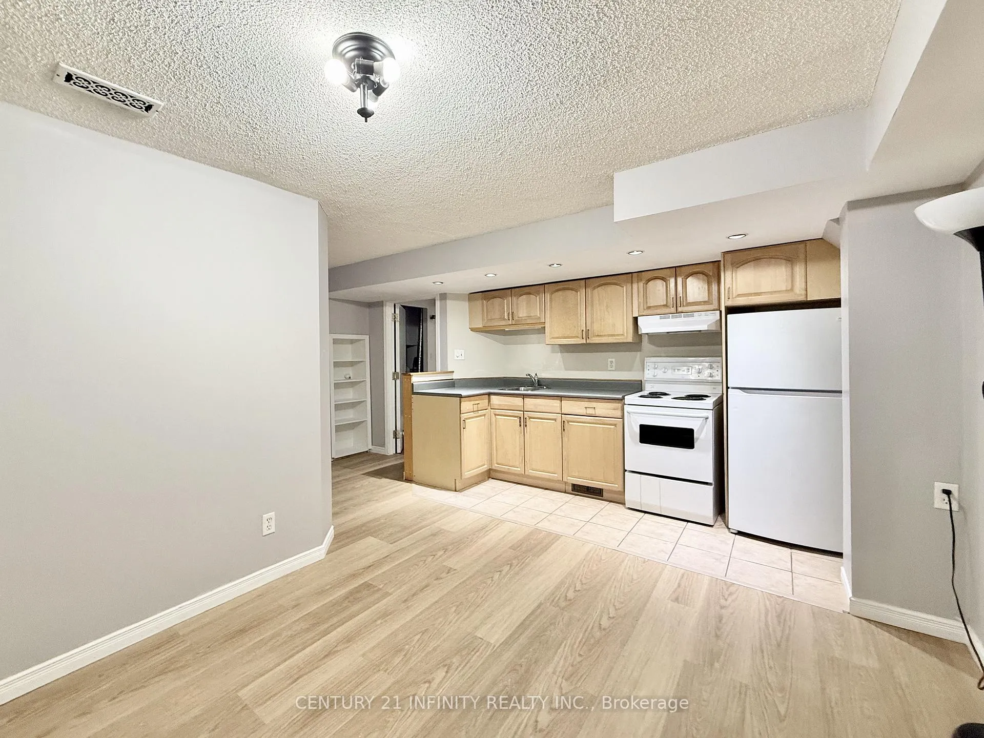 Photo 8 of Unit BSMT, 979 Redbird Crescent, Pickering, Liverpool — HOMEH