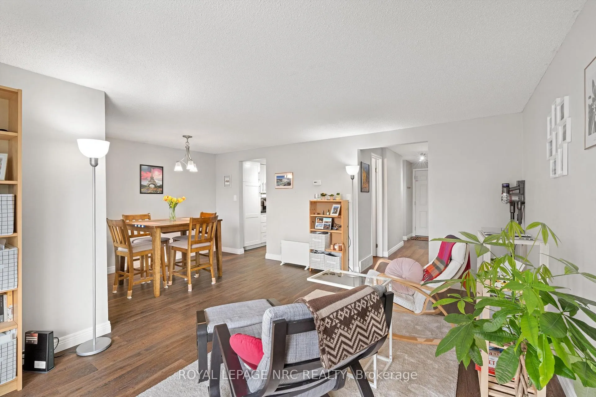 Photo 8 of Unit 18, 242 Lakeport Road, St. Catharines, Lakeport — HOMEH