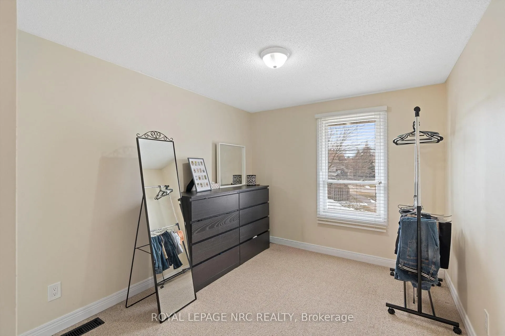 Photo 14 of Unit 18, 242 Lakeport Road, St. Catharines, Lakeport — HOMEH