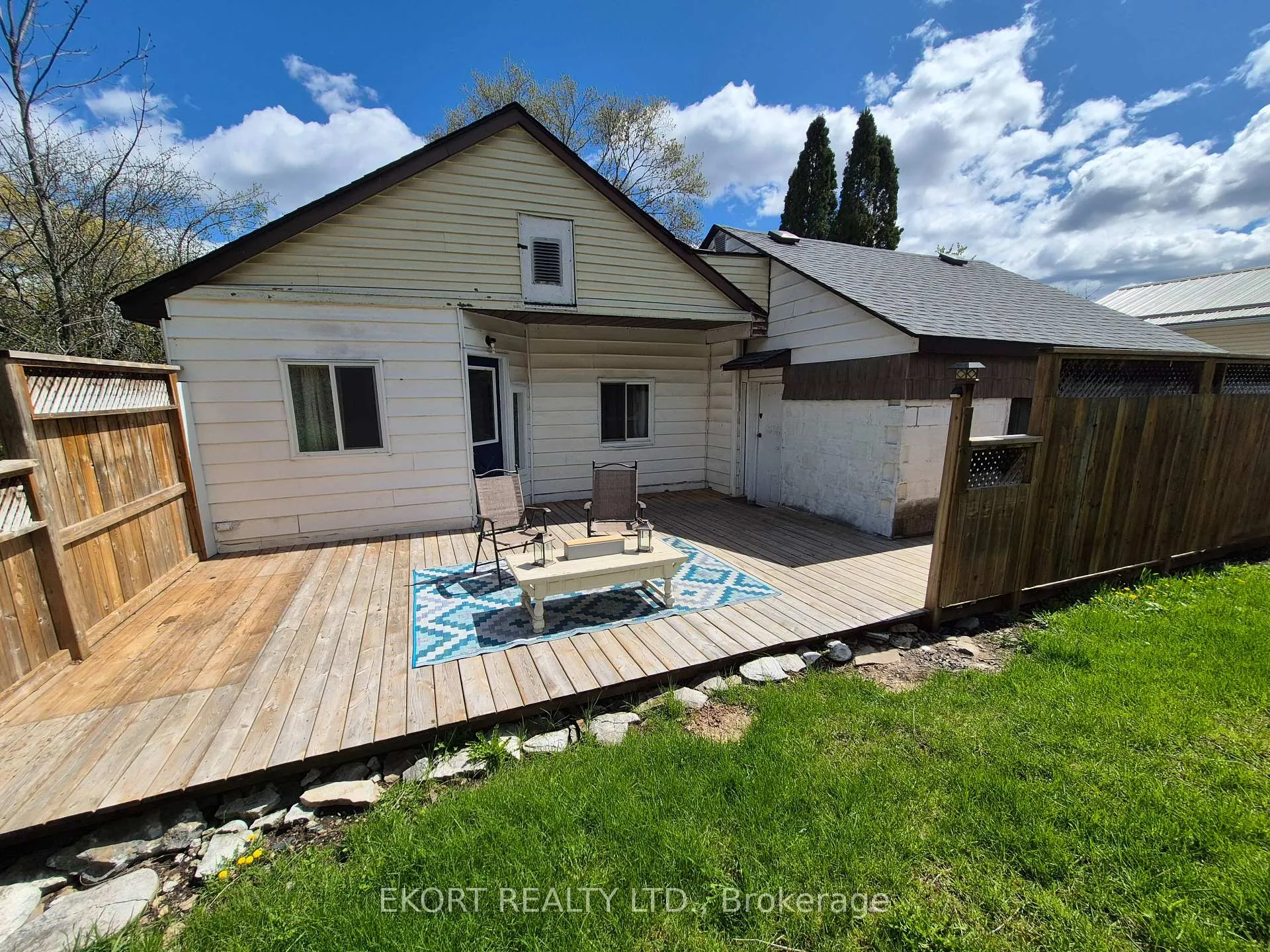 Photo 3 of 101 Barley Road, Prince Edward County, Ameliasburg Ward — HOMEH