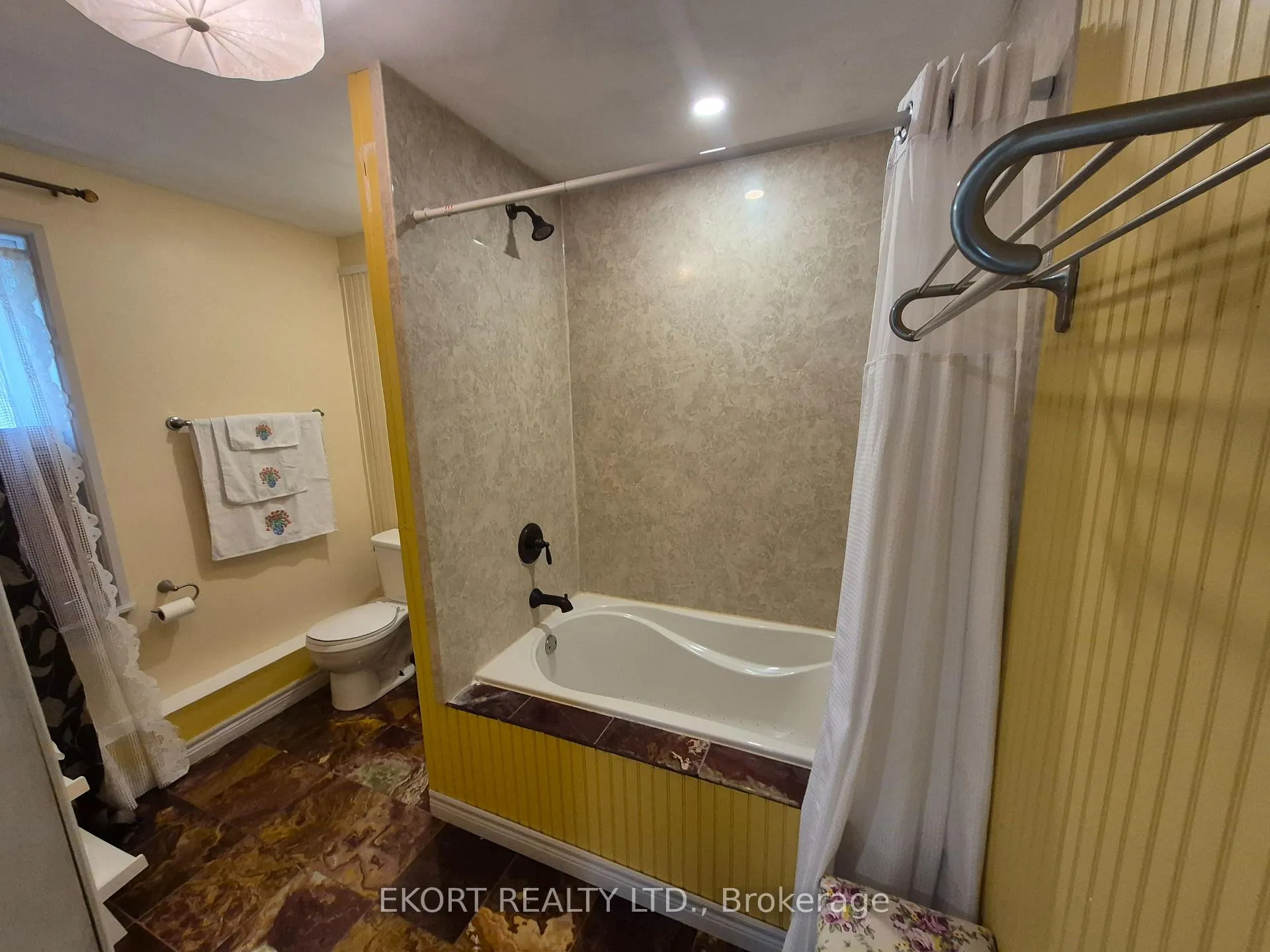 Photo 9 of 101 Barley Road, Prince Edward County, Ameliasburg Ward — HOMEH