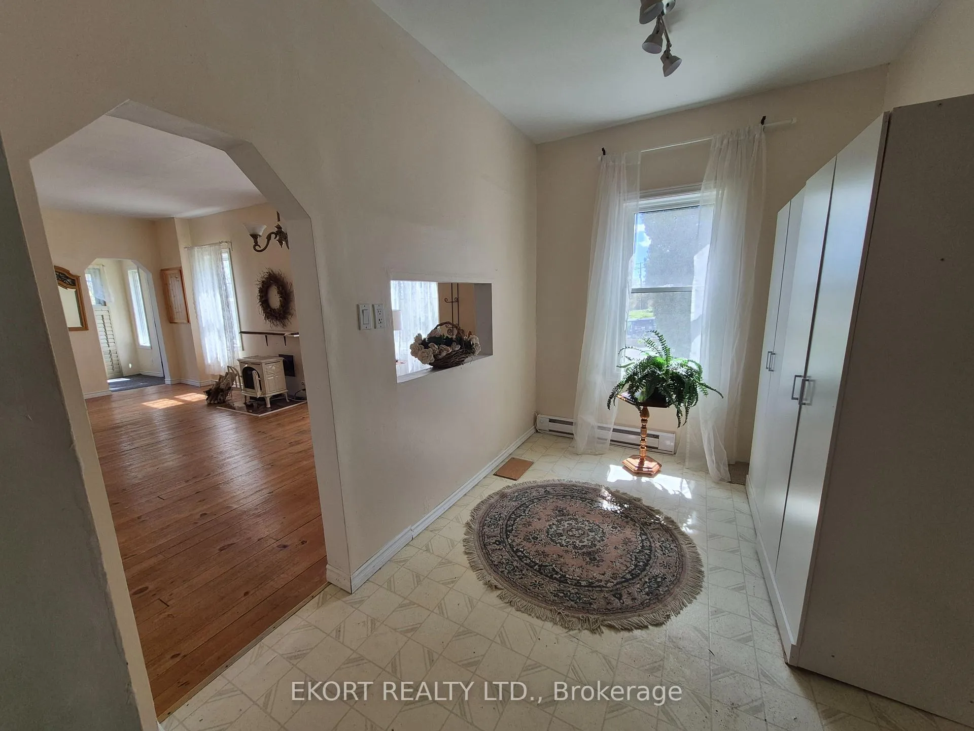 Photo 10 of 101 Barley Road, Prince Edward County, Ameliasburg Ward — HOMEH