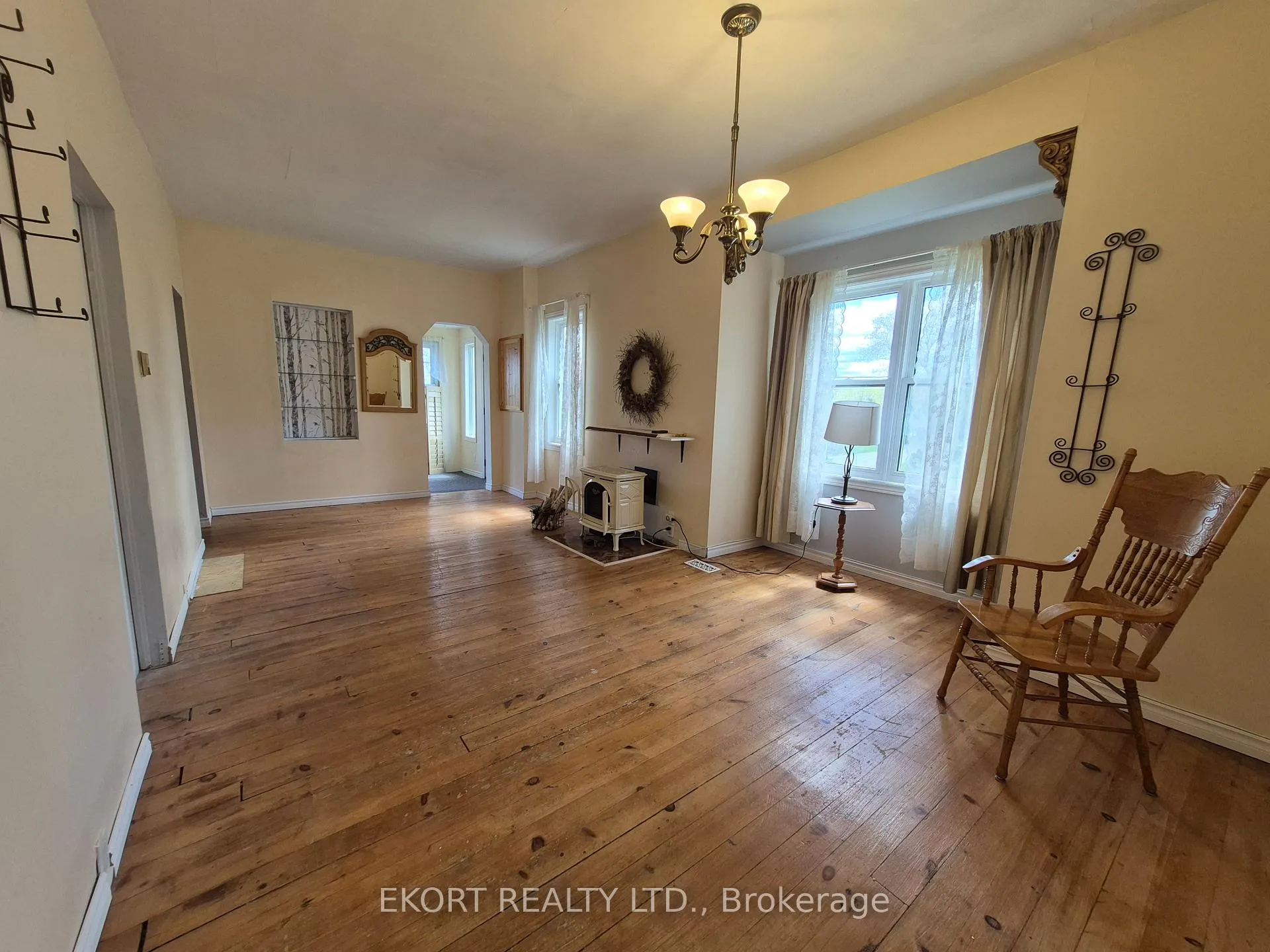 Photo 12 of 101 Barley Road, Prince Edward County, Ameliasburg Ward — HOMEH