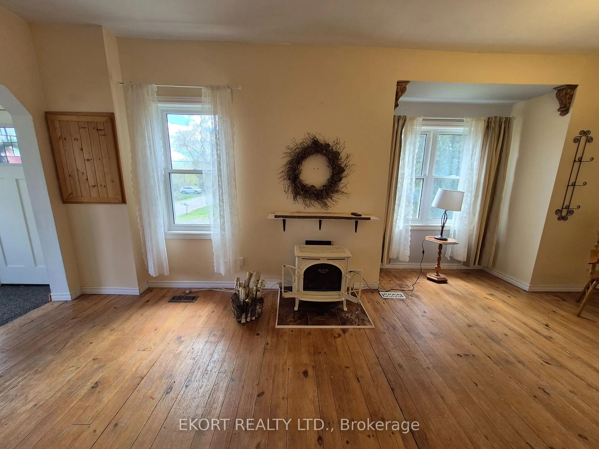 Photo 13 of 101 Barley Road, Prince Edward County, Ameliasburg Ward — HOMEH