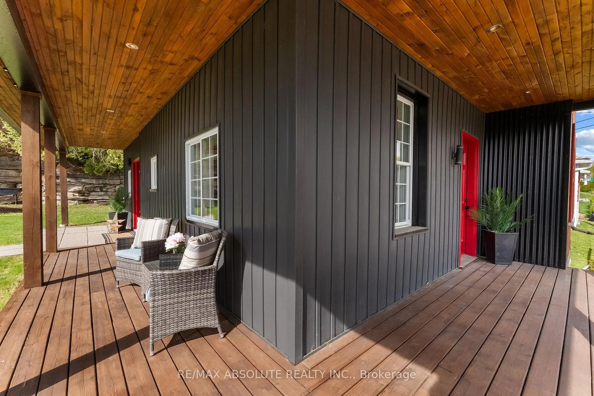 Photo 37 of 1655 River Road, McNab/Braeside, Mcnab/Braeside Twps — HOMEH