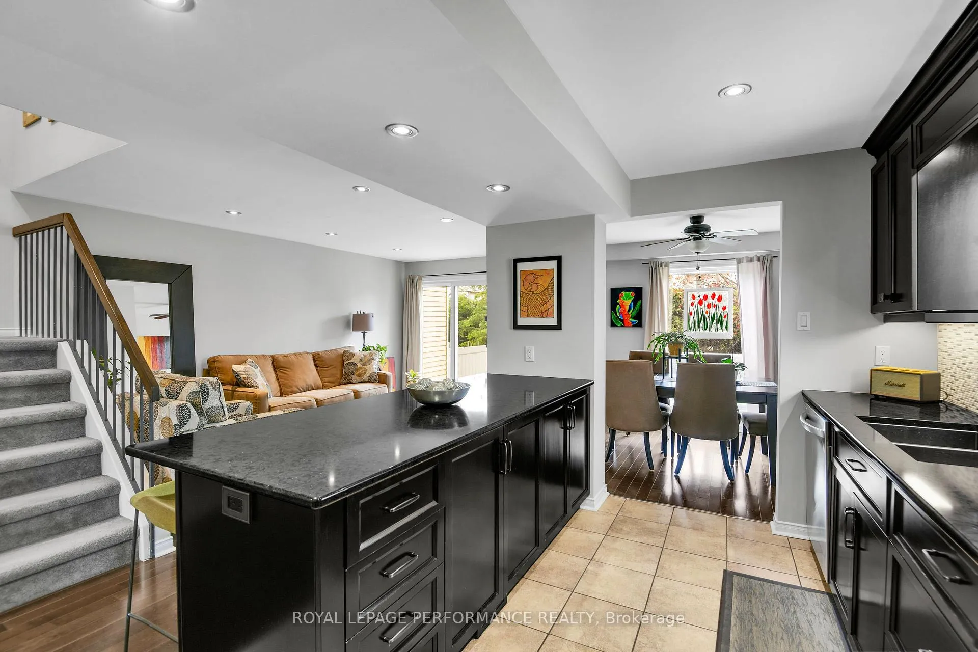 Photo 14 of 13 Shadetree Crescent, Ottawa, Borden Farm/Stewart Farm/Carleton Heights/Parkwood Hills — HOMEH