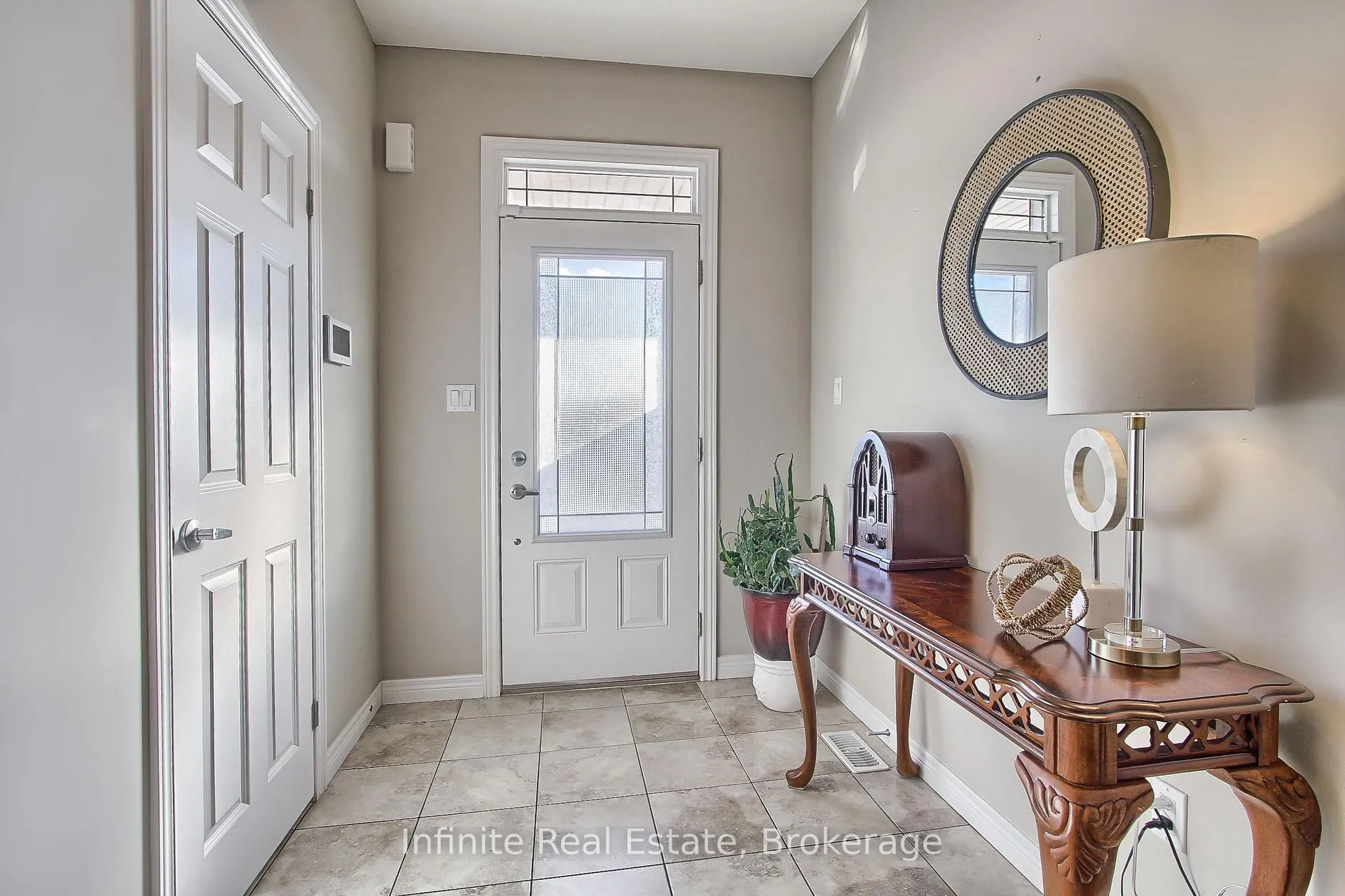 Photo 6 of Unit 11, 380 Lake Street, Grimsby, Grimsby Beach — HOMEH