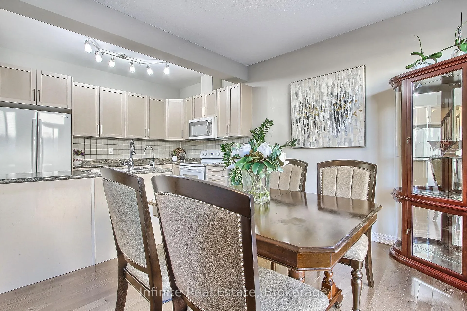 Photo 14 of Unit 11, 380 Lake Street, Grimsby, Grimsby Beach — HOMEH