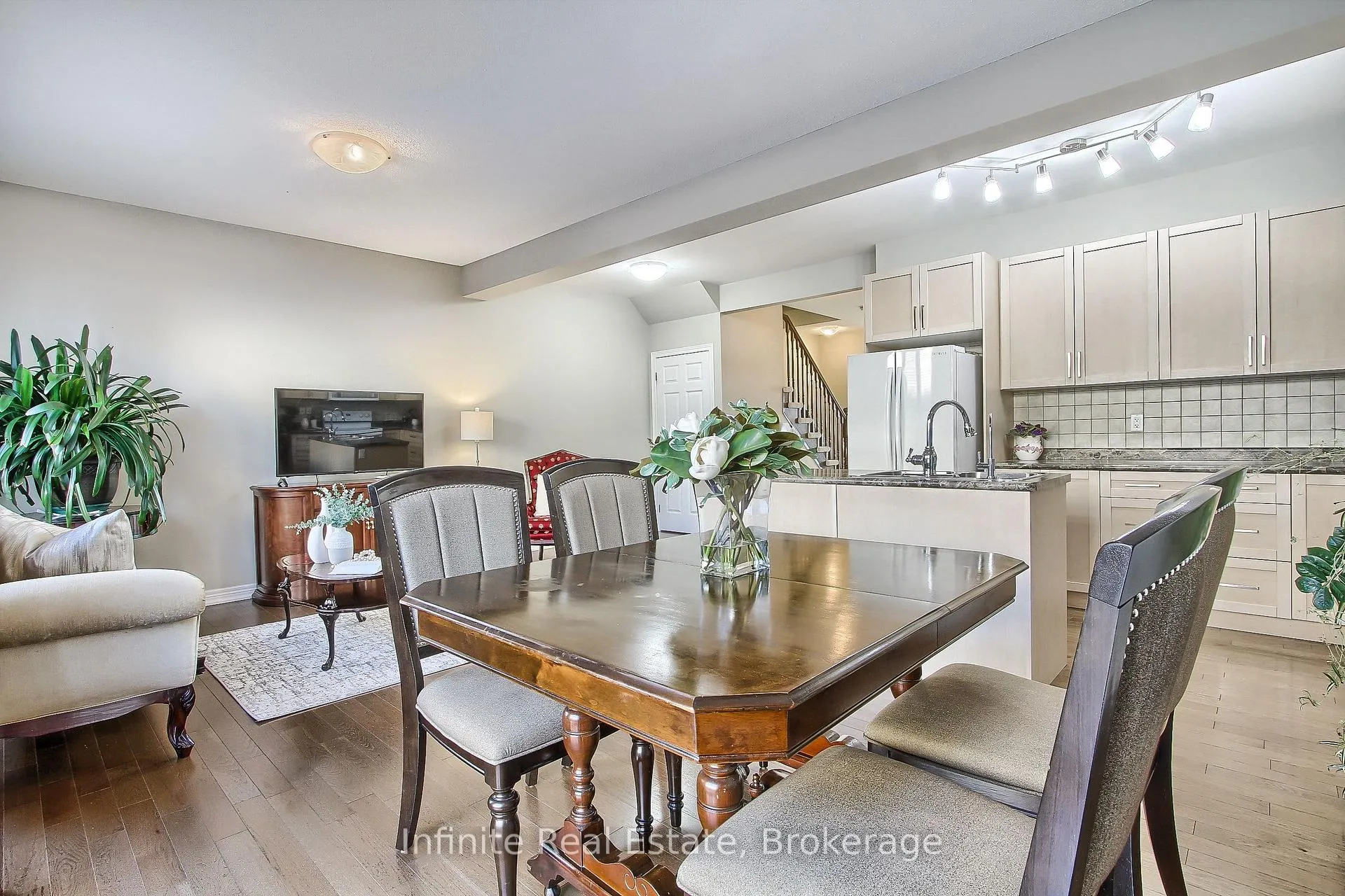 Photo 15 of Unit 11, 380 Lake Street, Grimsby, Grimsby Beach — HOMEH