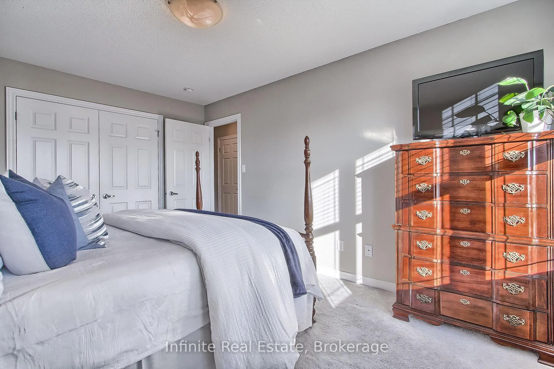 Photo 33 of Unit 11, 380 Lake Street, Grimsby, Grimsby Beach — HOMEH