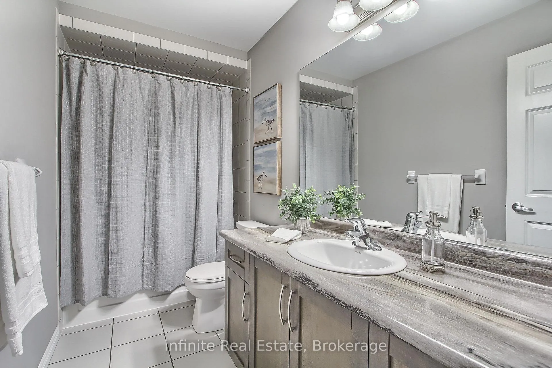 Photo 36 of Unit 11, 380 Lake Street, Grimsby, Grimsby Beach — HOMEH