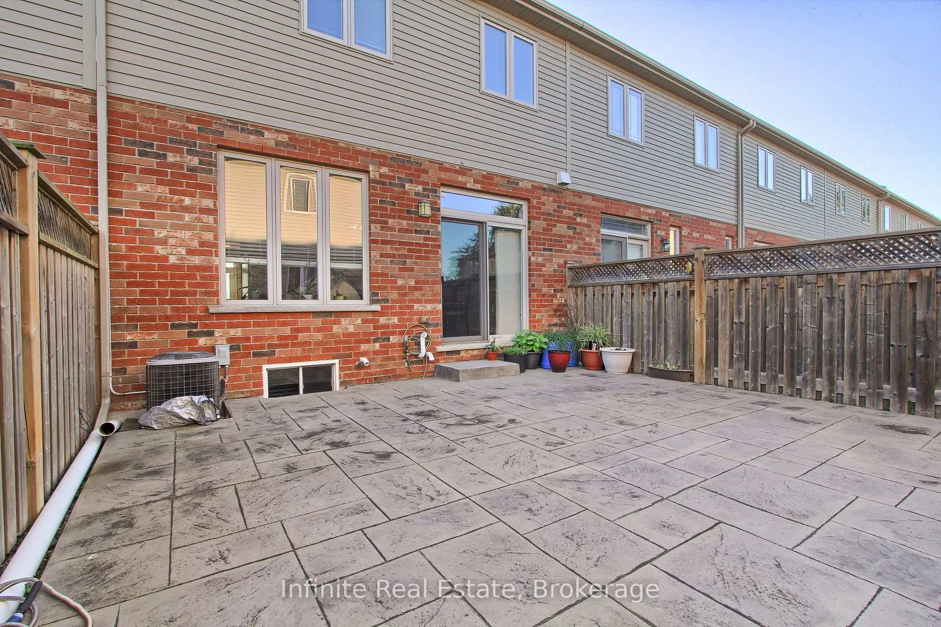 Photo 43 of Unit 11, 380 Lake Street, Grimsby, Grimsby Beach — HOMEH