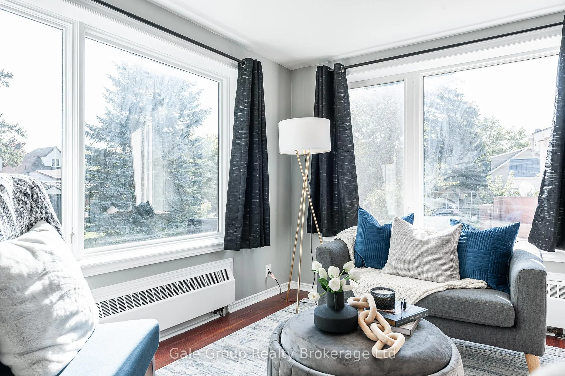 Photo 4 of 535 Ontario Street, Stratford — HOMEH
