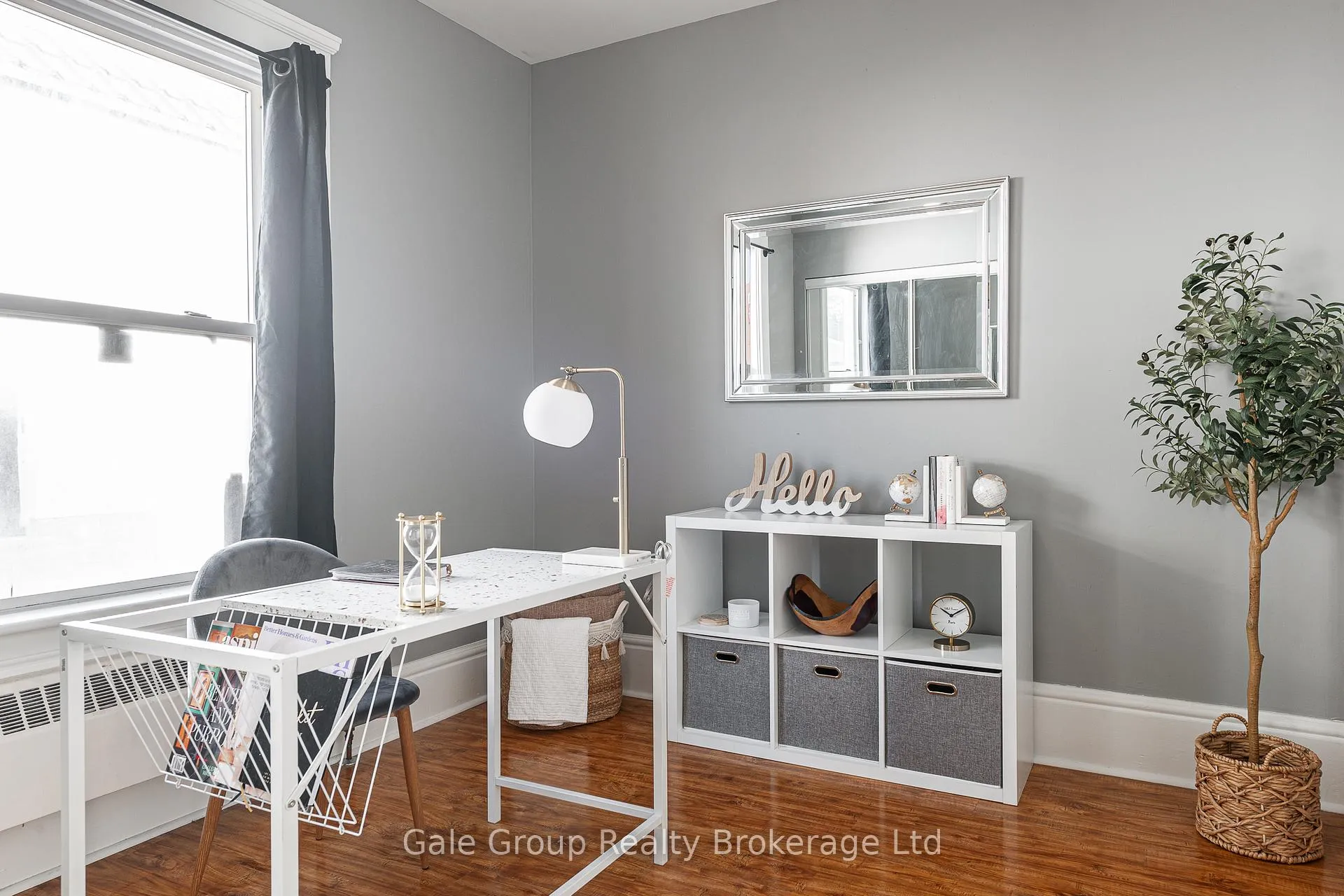 Photo 5 of 535 Ontario Street, Stratford — HOMEH