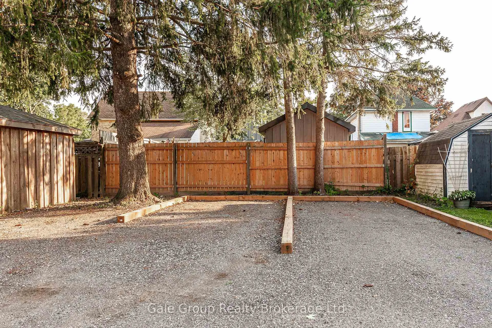 Photo 10 of 535 Ontario Street, Stratford — HOMEH