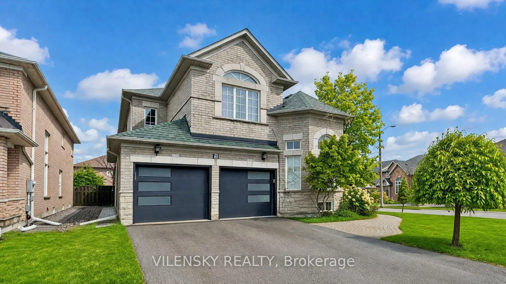 Photo 1 of 2 Eminence Road, Vaughan, Patterson — HOMEH