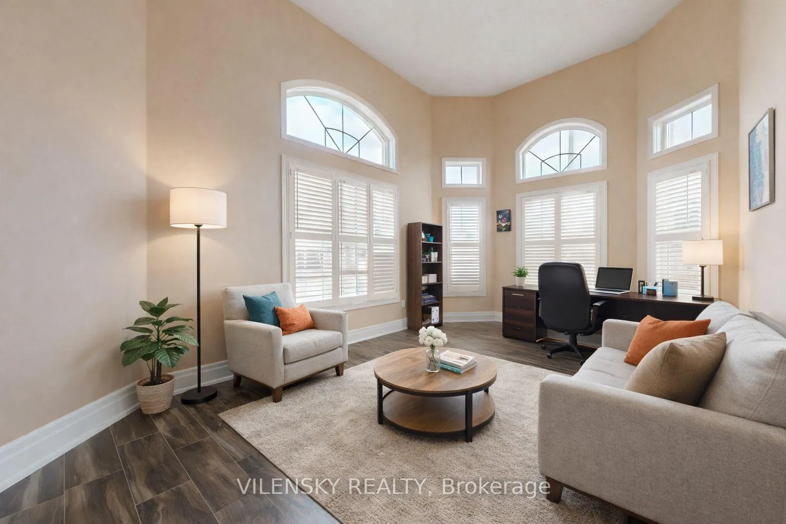 Photo 10 of 2 Eminence Road, Vaughan, Patterson — HOMEH