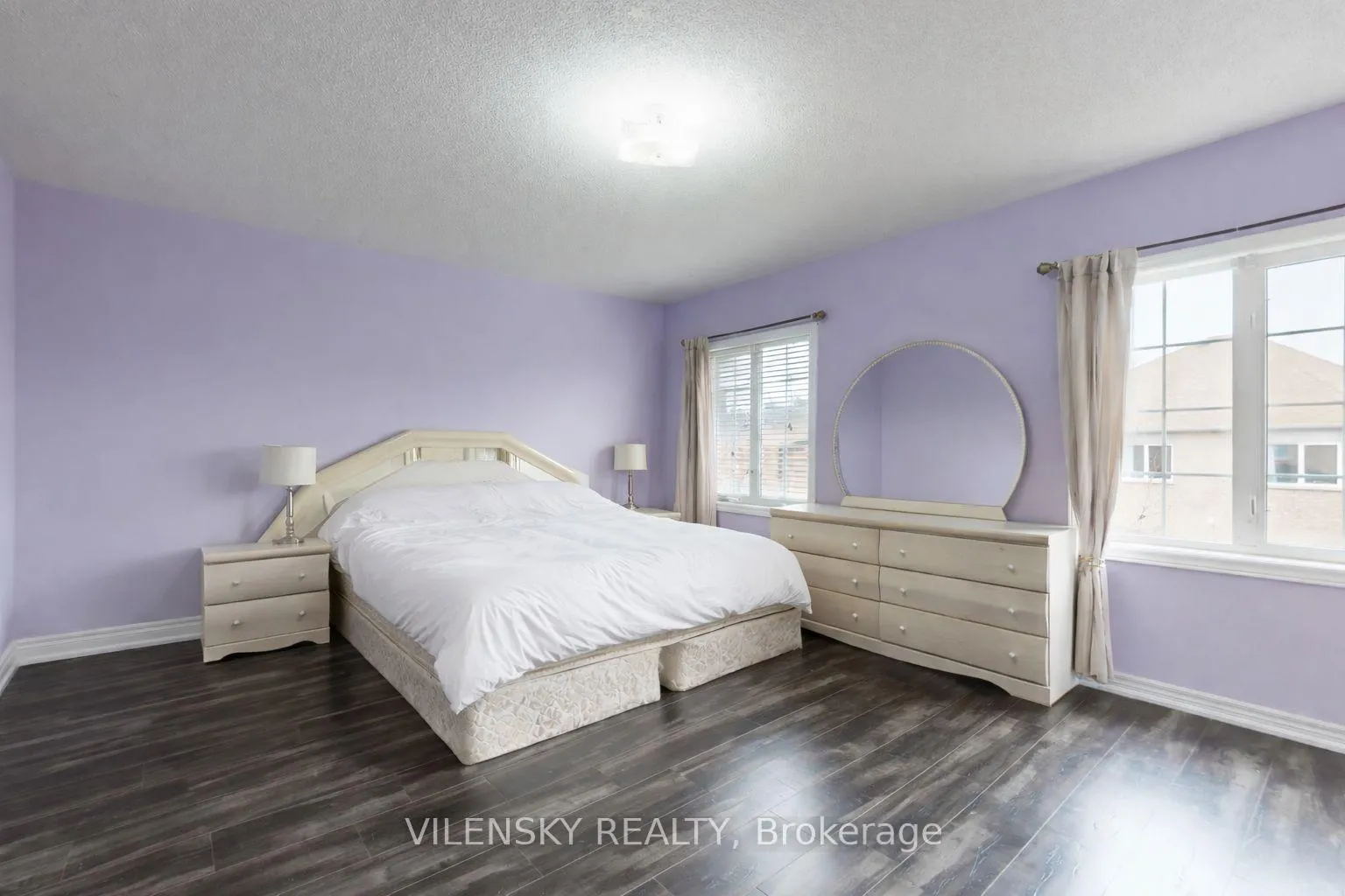 Photo 13 of 2 Eminence Road, Vaughan, Patterson — HOMEH