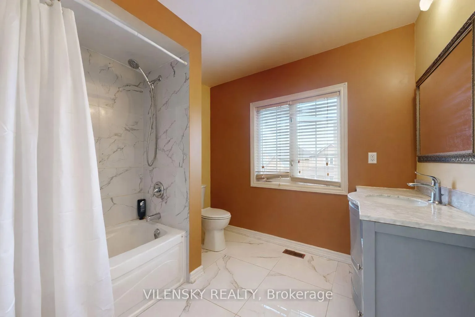 Photo 19 of 2 Eminence Road, Vaughan, Patterson — HOMEH