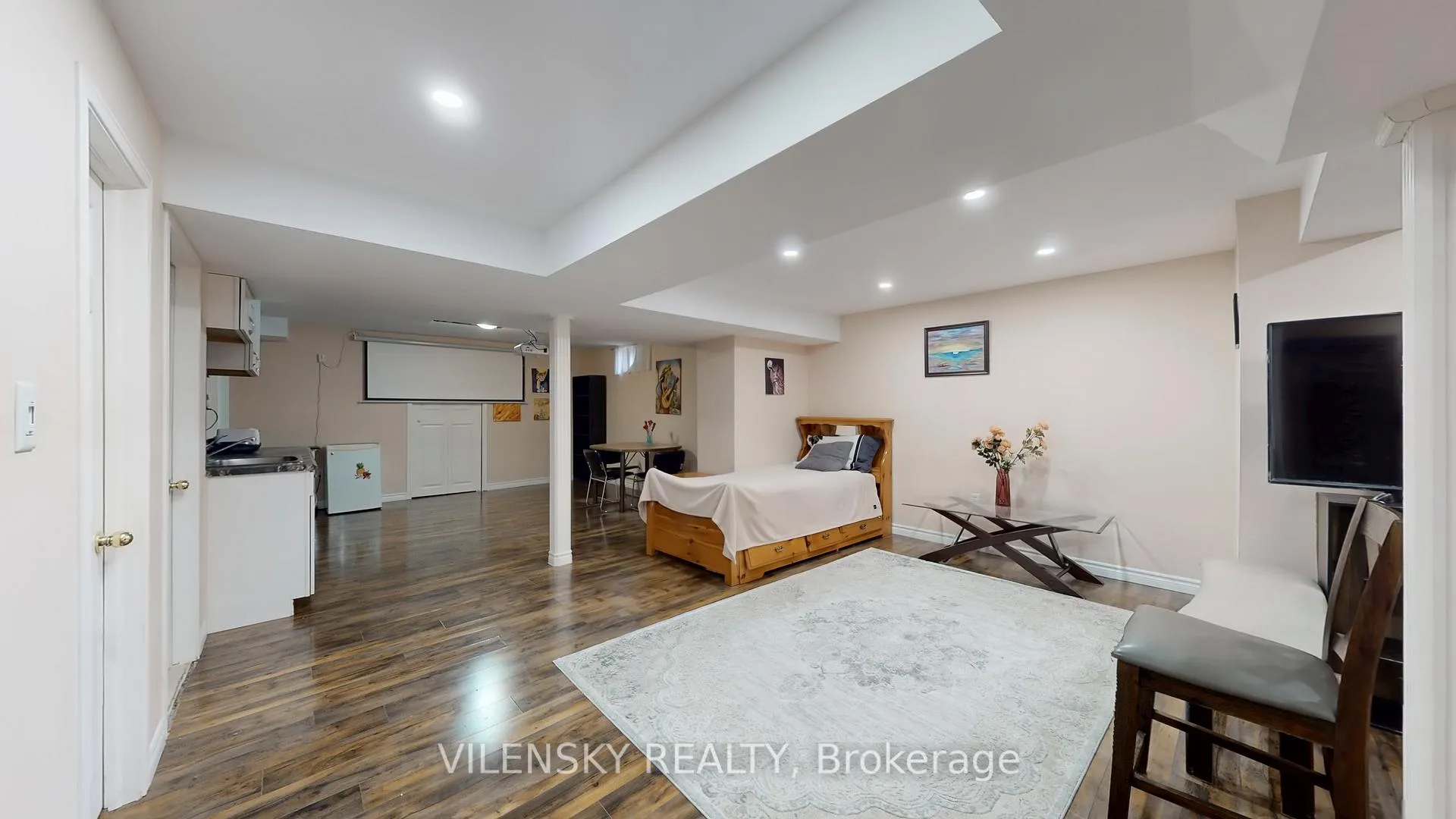 Photo 25 of 2 Eminence Road, Vaughan, Patterson — HOMEH