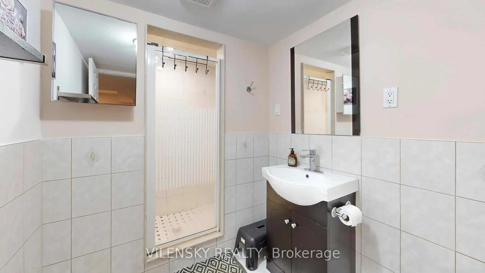 Photo 27 of 2 Eminence Road, Vaughan, Patterson — HOMEH