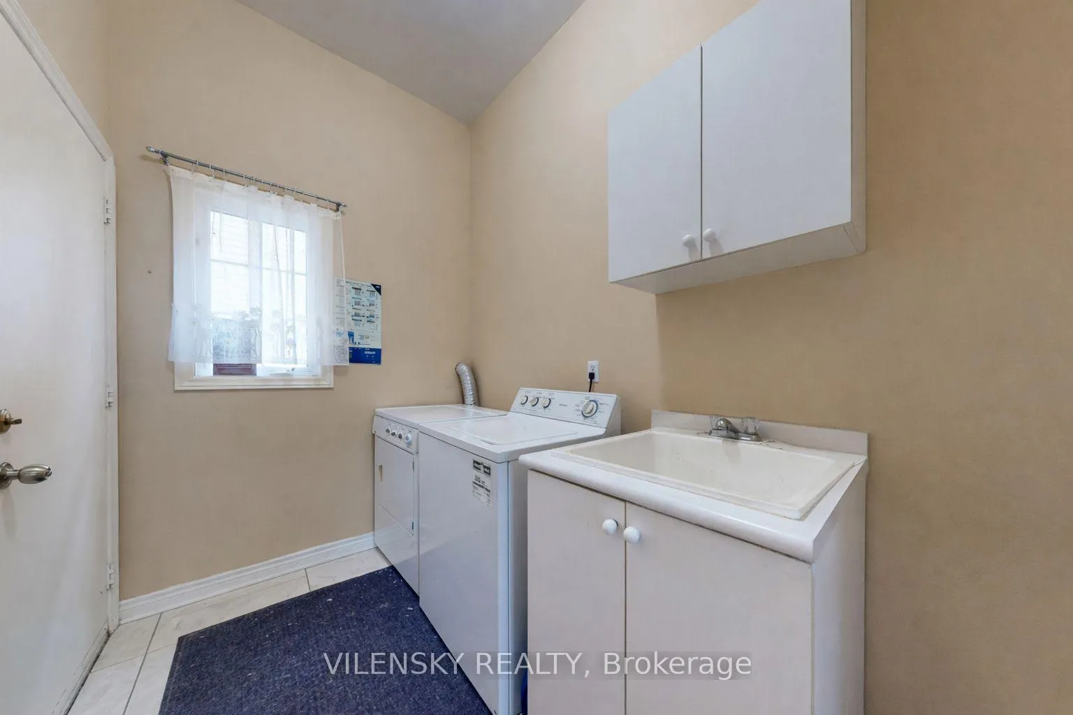 Photo 28 of 2 Eminence Road, Vaughan, Patterson — HOMEH