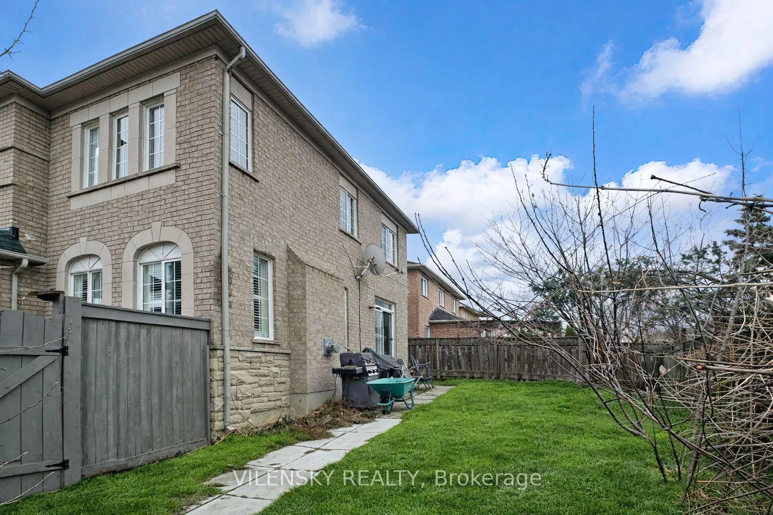 Photo 30 of 2 Eminence Road, Vaughan, Patterson — HOMEH