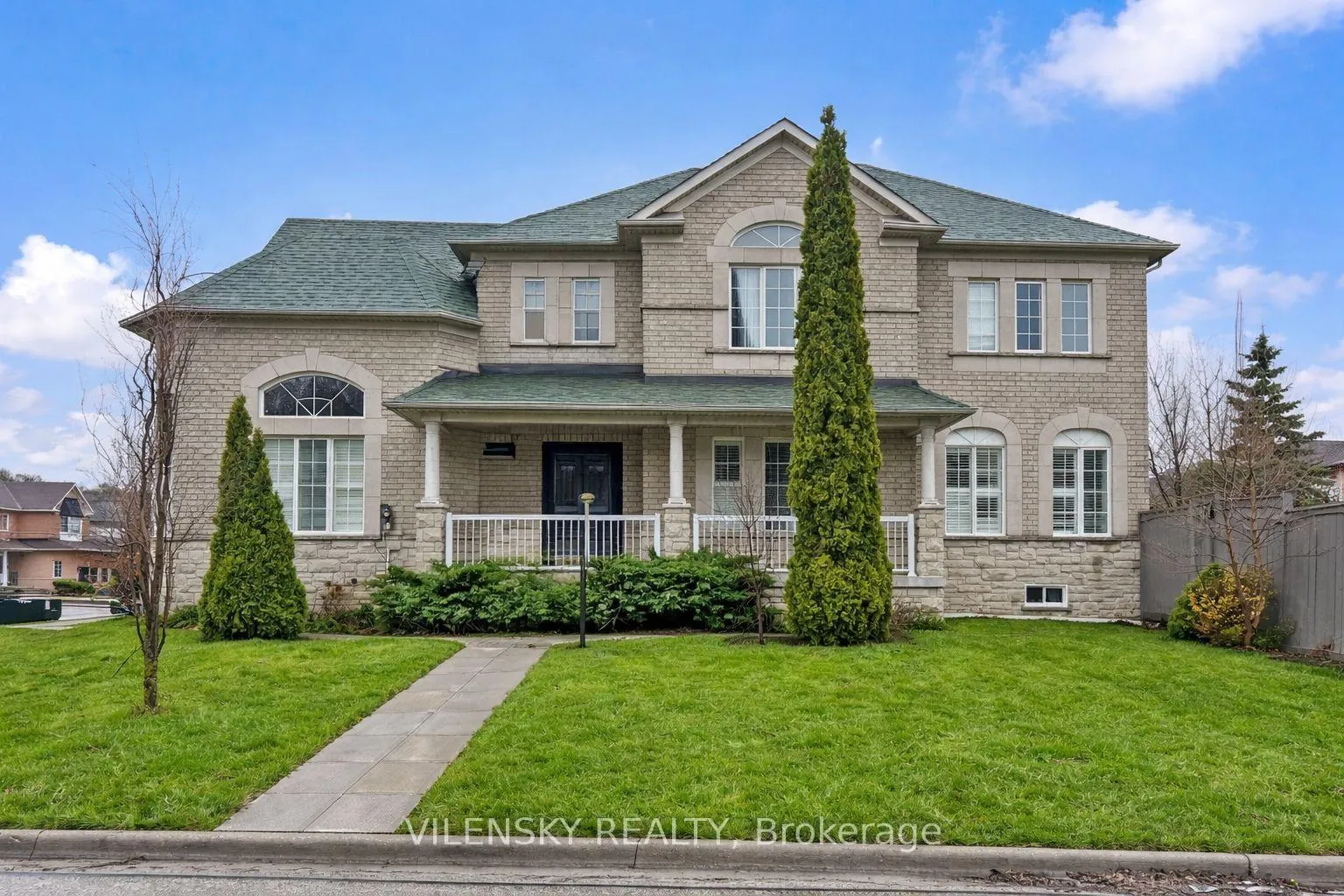 Photo 31 of 2 Eminence Road, Vaughan, Patterson — HOMEH