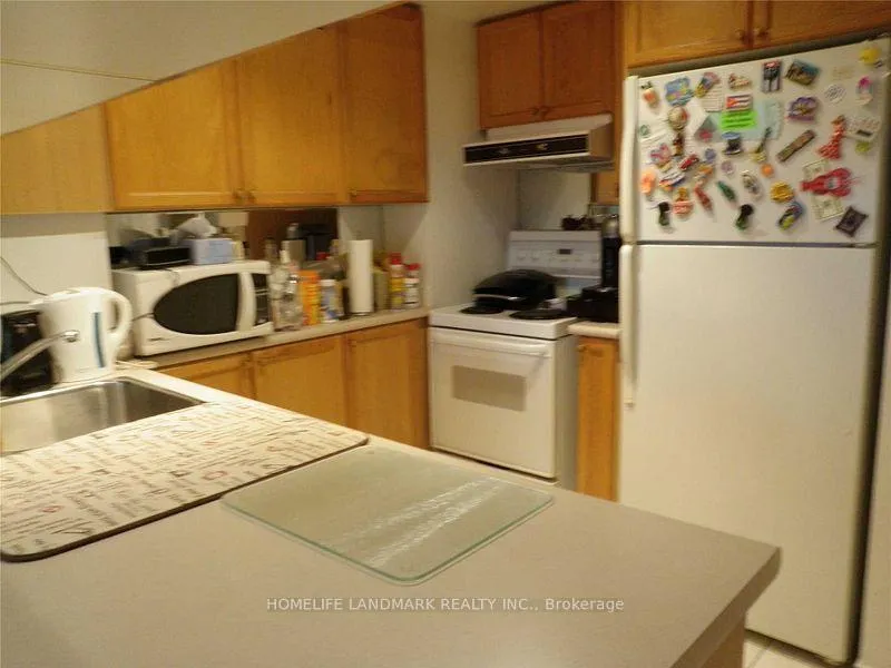 Photo 5 of Unit 317, 909 Bay Street, Toronto, Bay Street Corridor — HOMEH