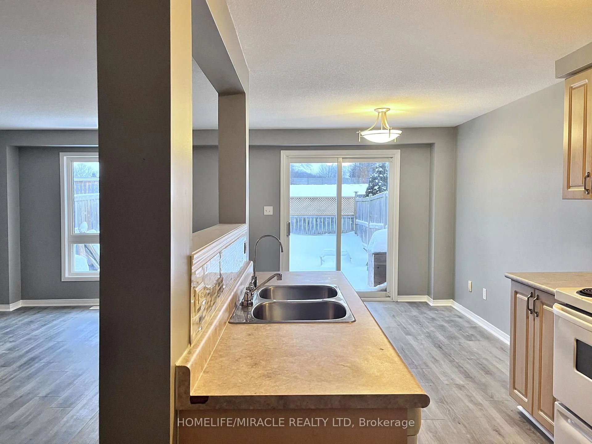 Photo 2 of 193 Prosperity Drive, Kitchener — HOMEH